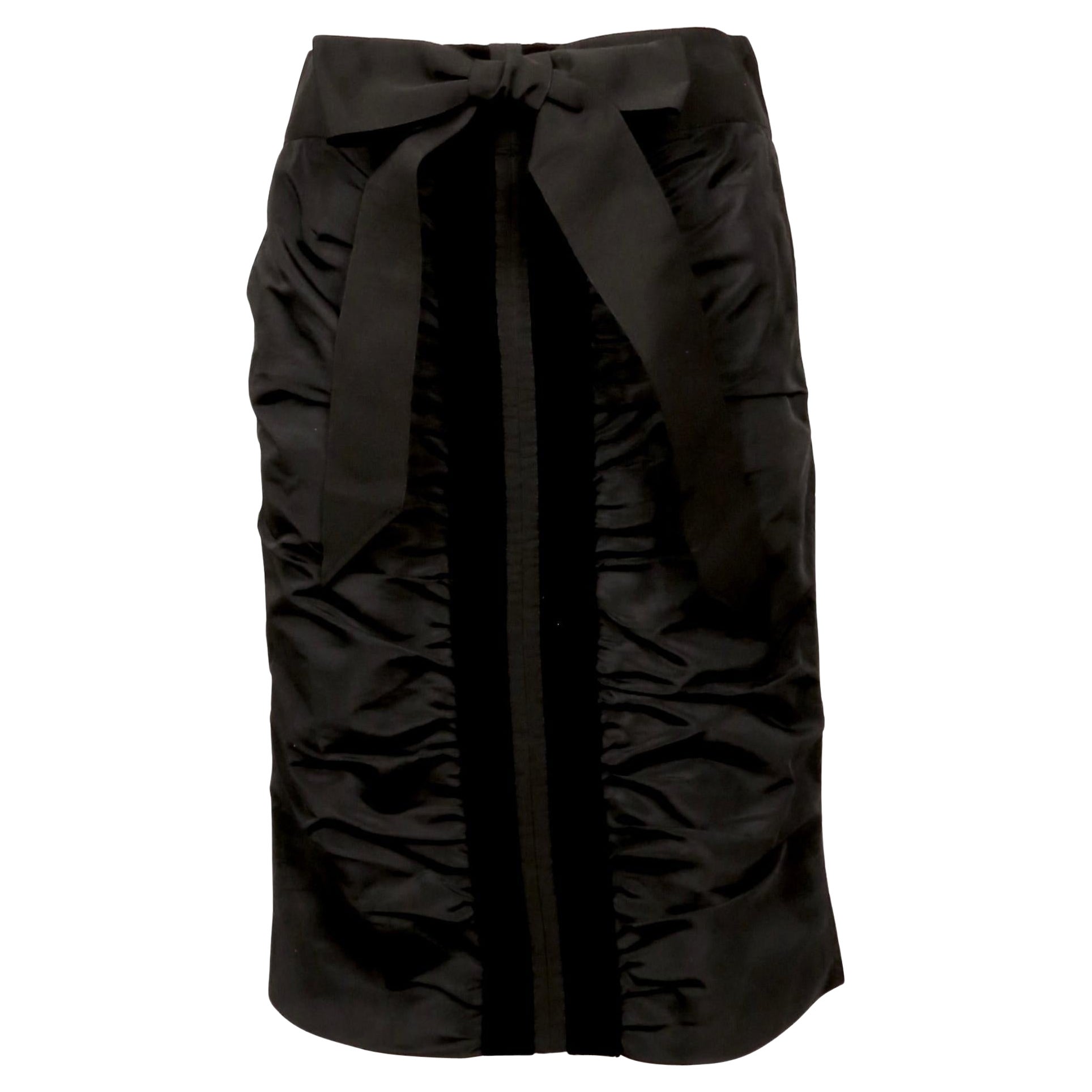 2002 Gonna RUNWAY nera di Tom Ford for Yves Saint Laurent con rifiniture in velluto in vendita