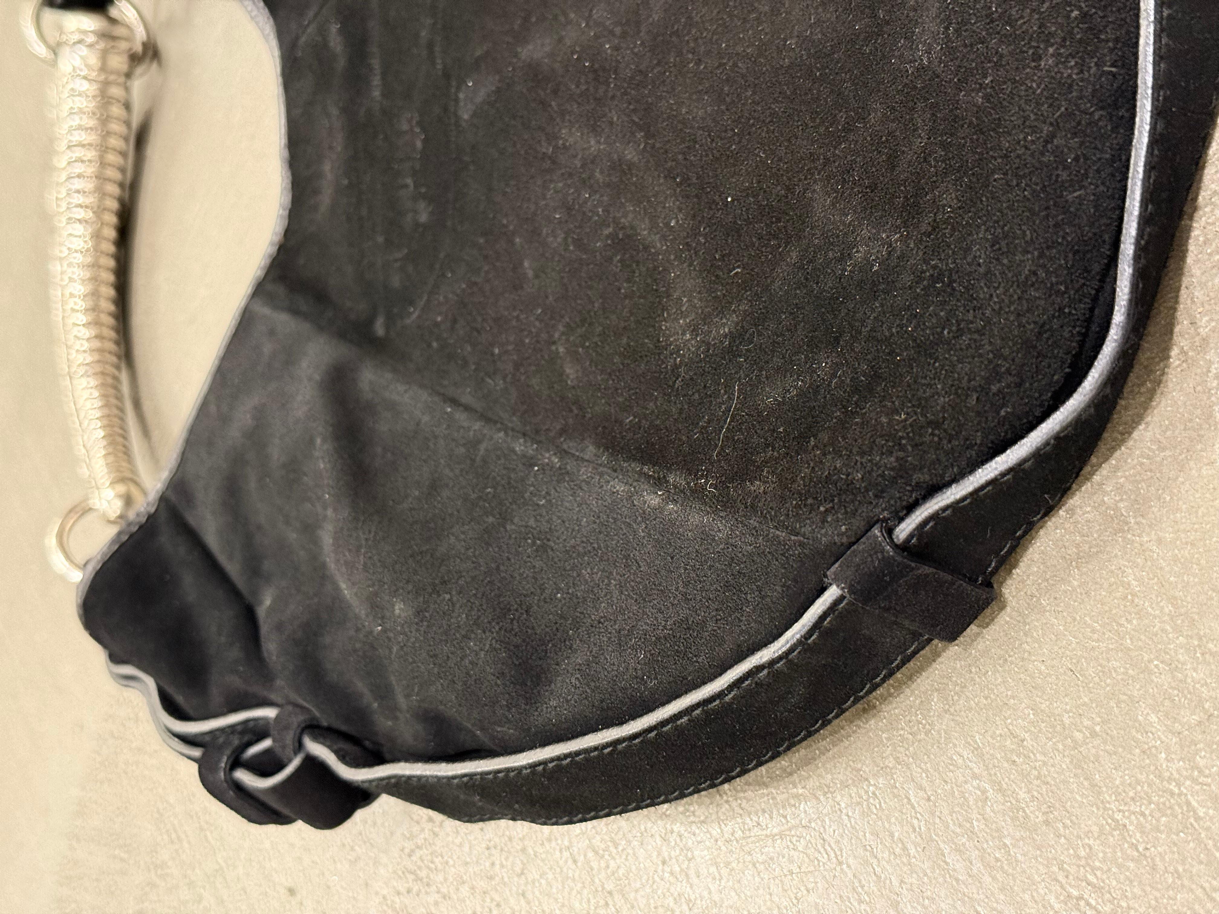 2002 Yves Saint Laurent Mombasa black suede bag en vente 5