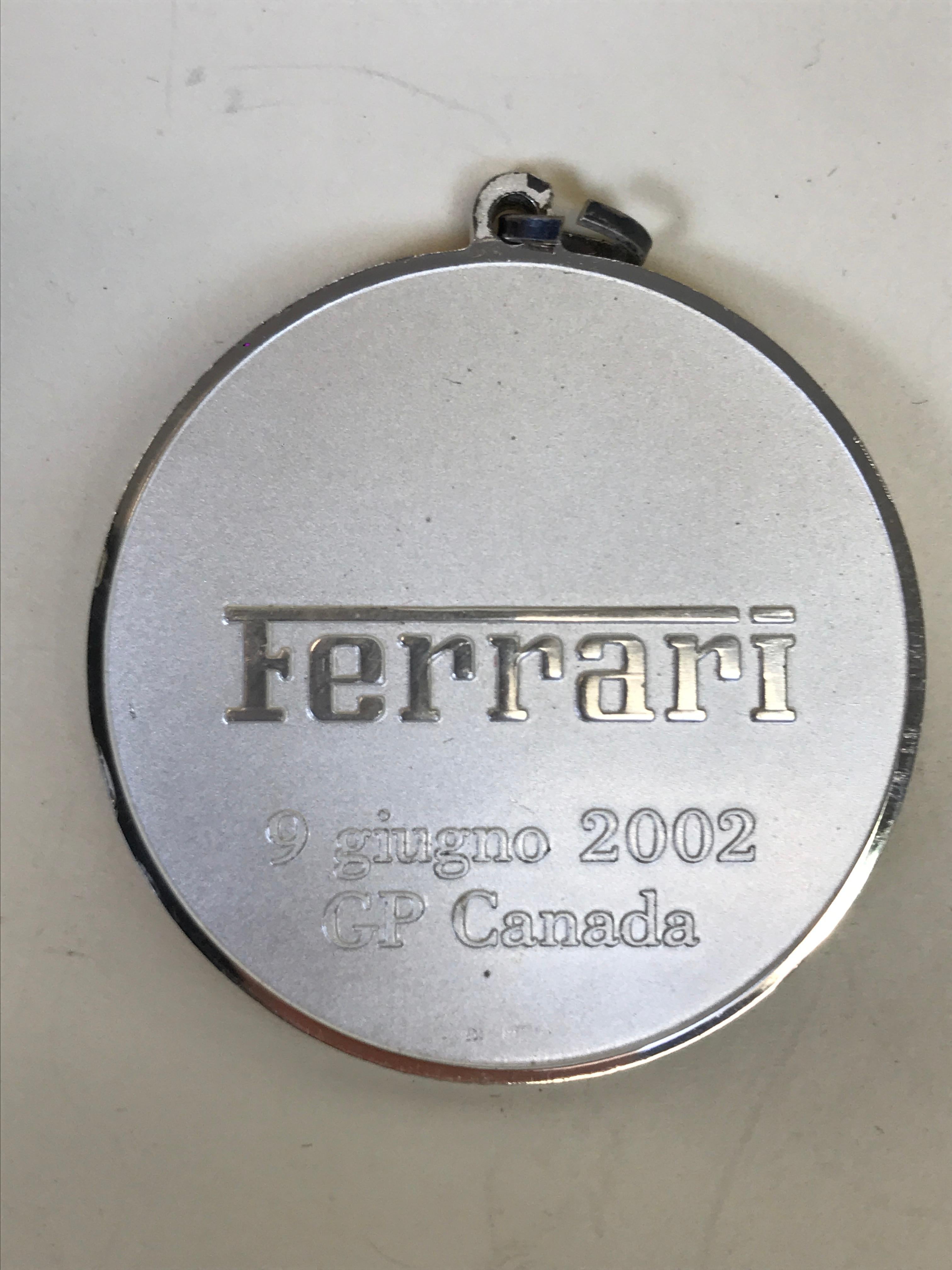2002 Vintage Ferrari Commemorative Medal Celebrating the 150th Victory of GP In Good Condition For Sale In Milan, IT