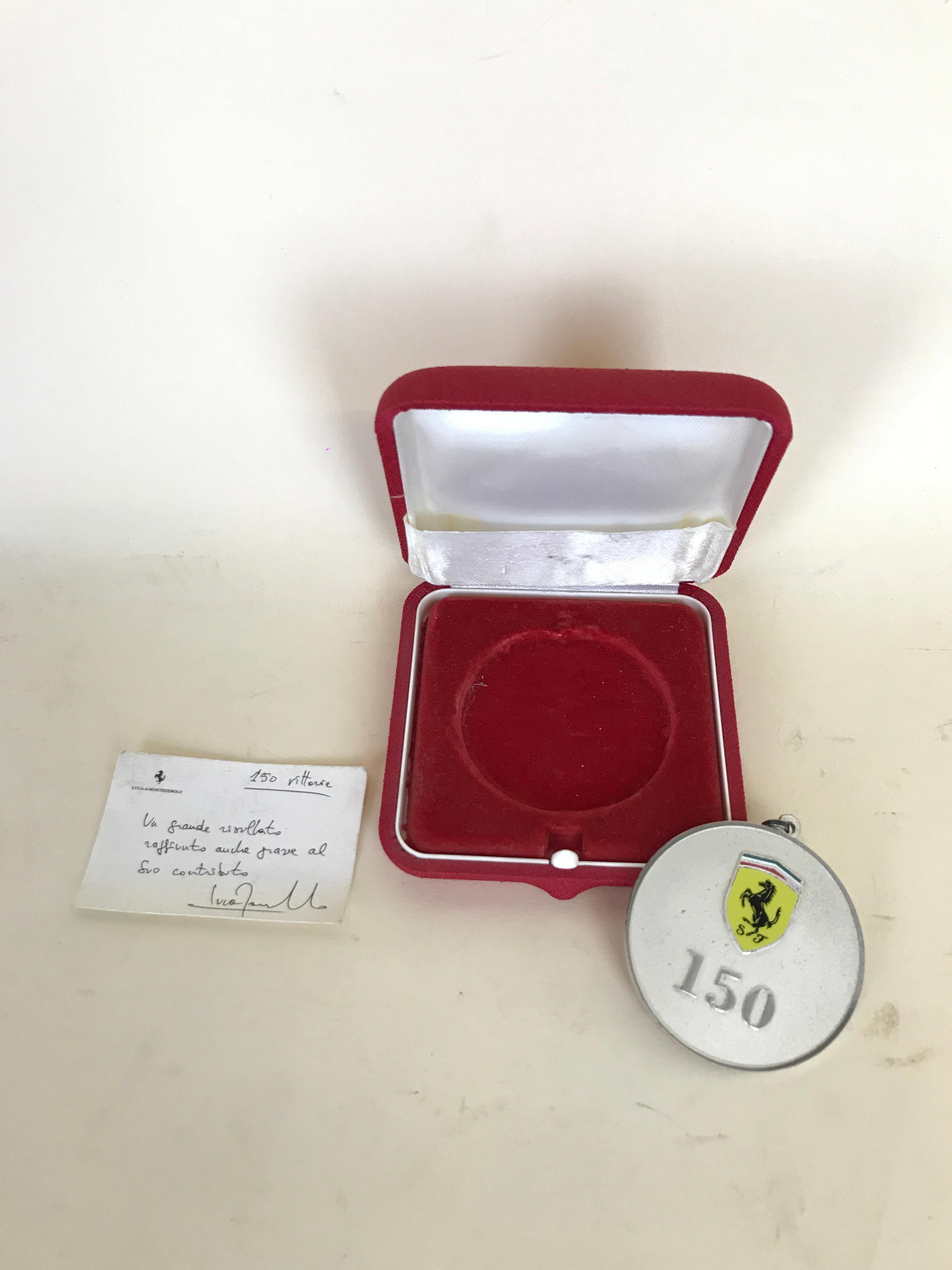 2002 Vintage Ferrari Commemorative Medal Celebrating the 150th Victory of GP For Sale 2