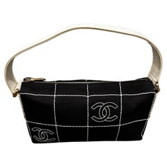 2003-2004 Sac en toile Chanel pour tablette de chocolat.