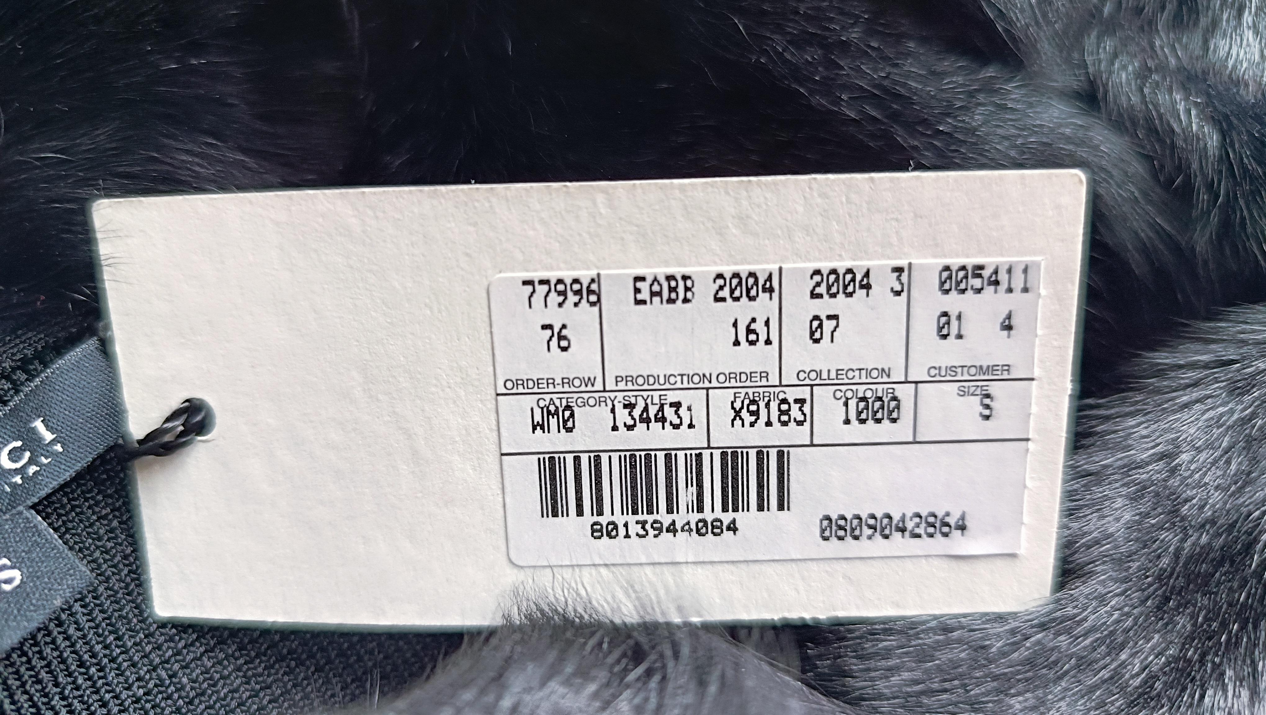 2003 / 2004 Gucci Black Fur Jumper/Top new NWT en vente 13