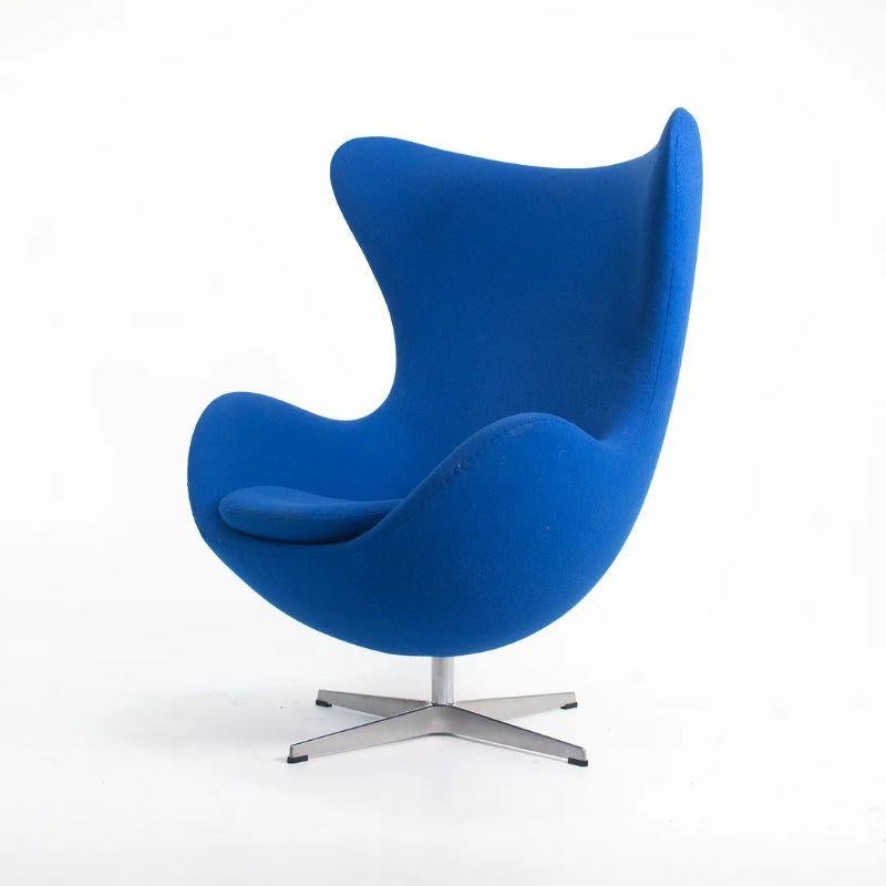 2003 Arne Jacobsen for Fritz Hansen Blue Egg Chair 4+ Avail In Good Condition For Sale In Philadelphia, PA