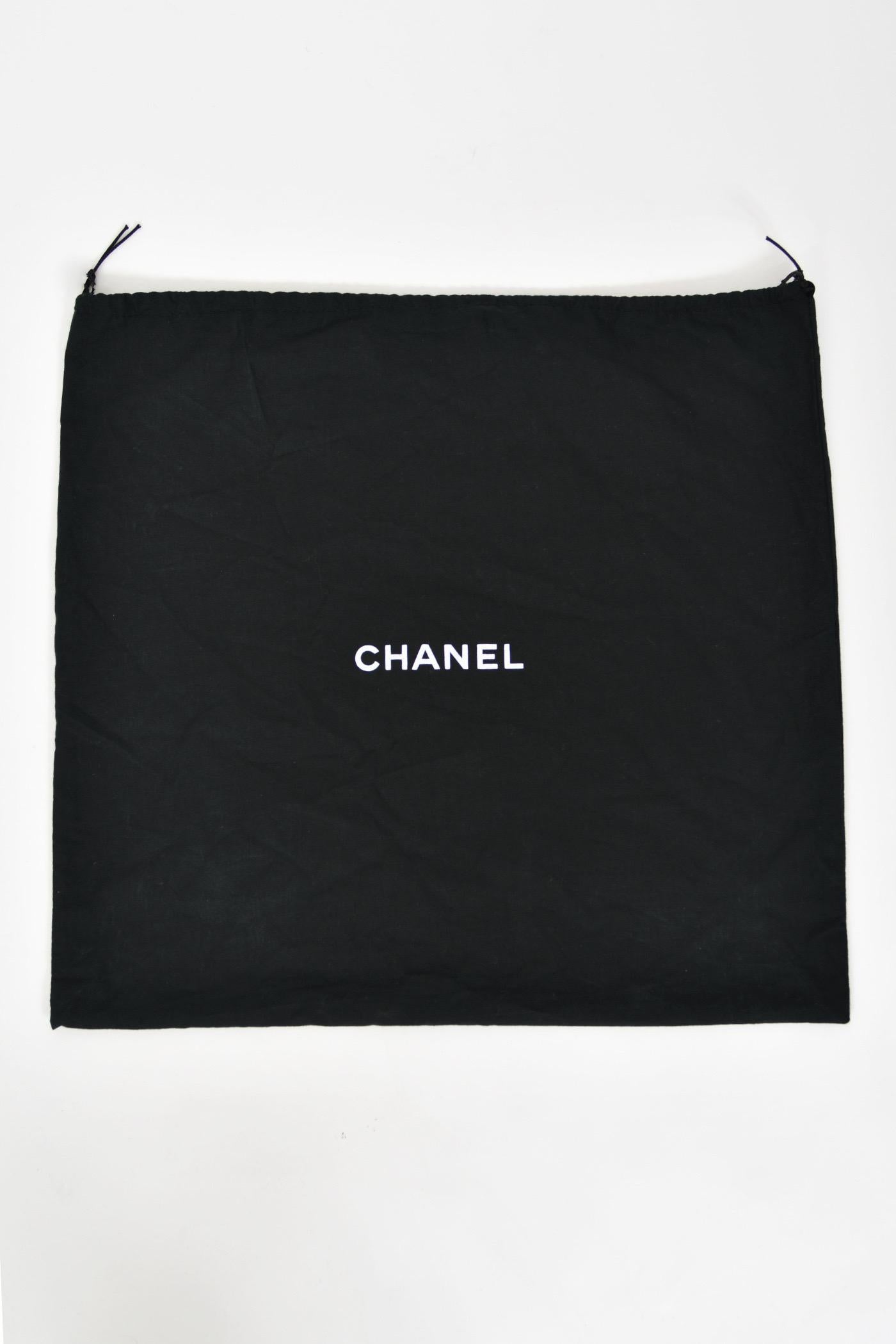 Women's or Men's 2003 Chanel by Karl Lagerfeld Pale Pink Caviar Leather Medallion Tote Logo Purse