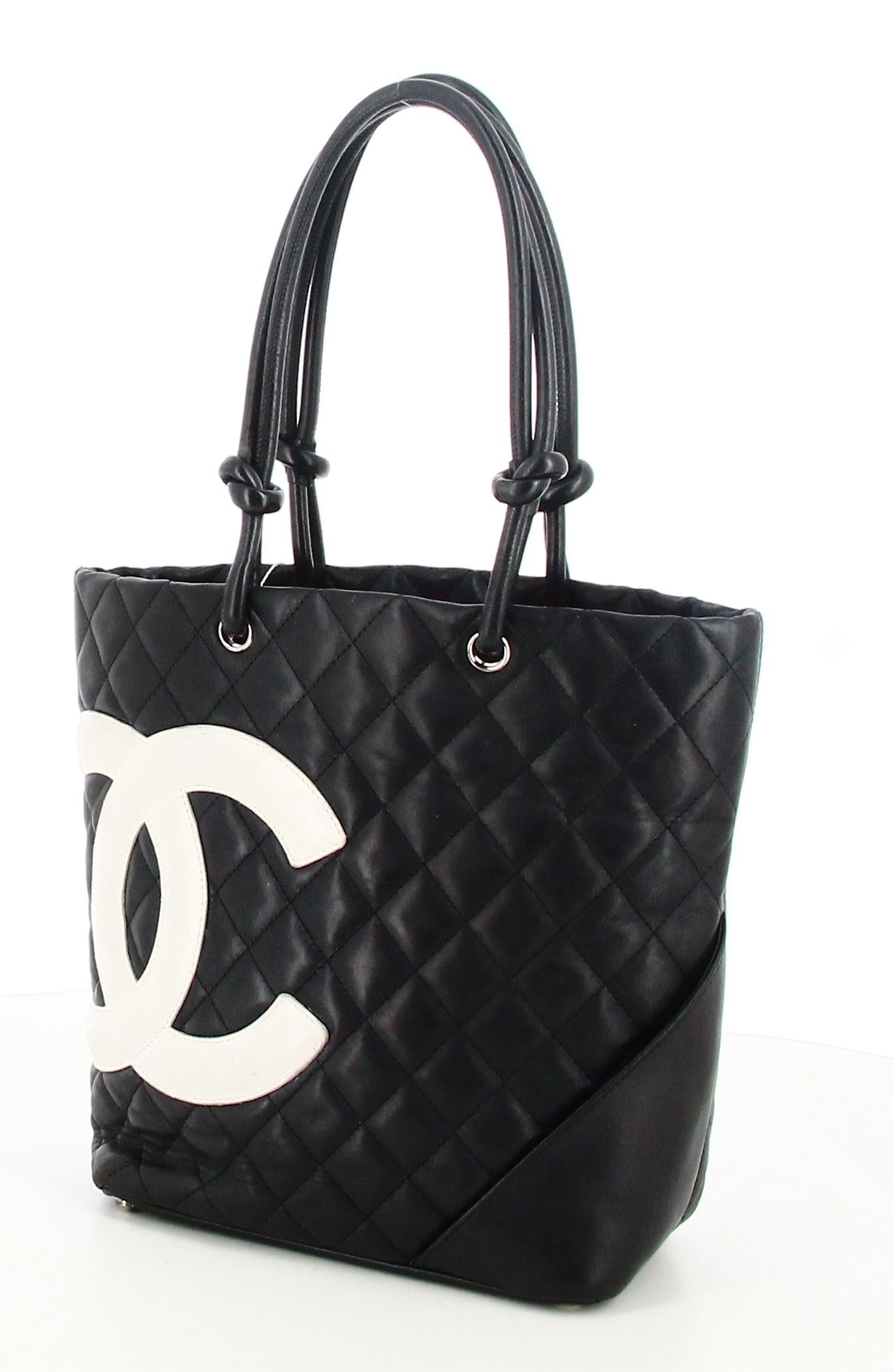 2003 Chanel Cambon Handtasche Tote Line im Zustand „Gut“ im Angebot in PARIS, FR