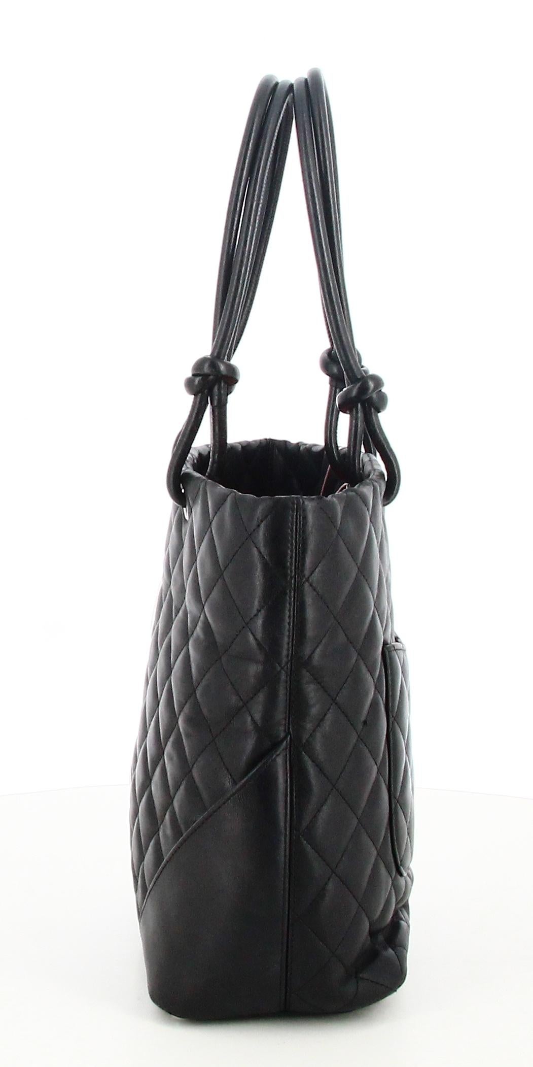 2003 Chanel Cambon Handtasche Tote Line Damen im Angebot