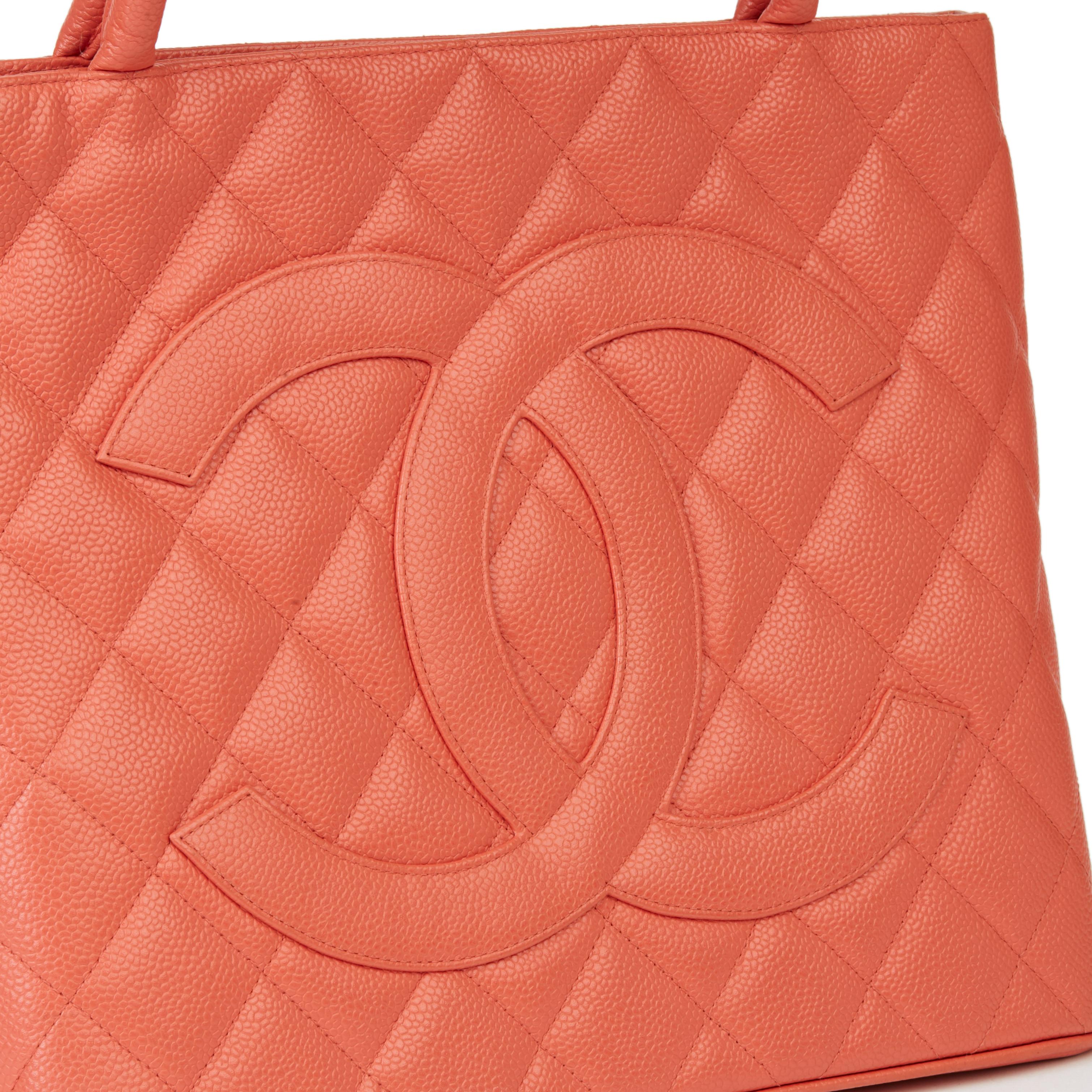 2003 Chanel Coral Quilted Caviar Leather Medallion Tote In Excellent Condition In Bishop's Stortford, Hertfordshire