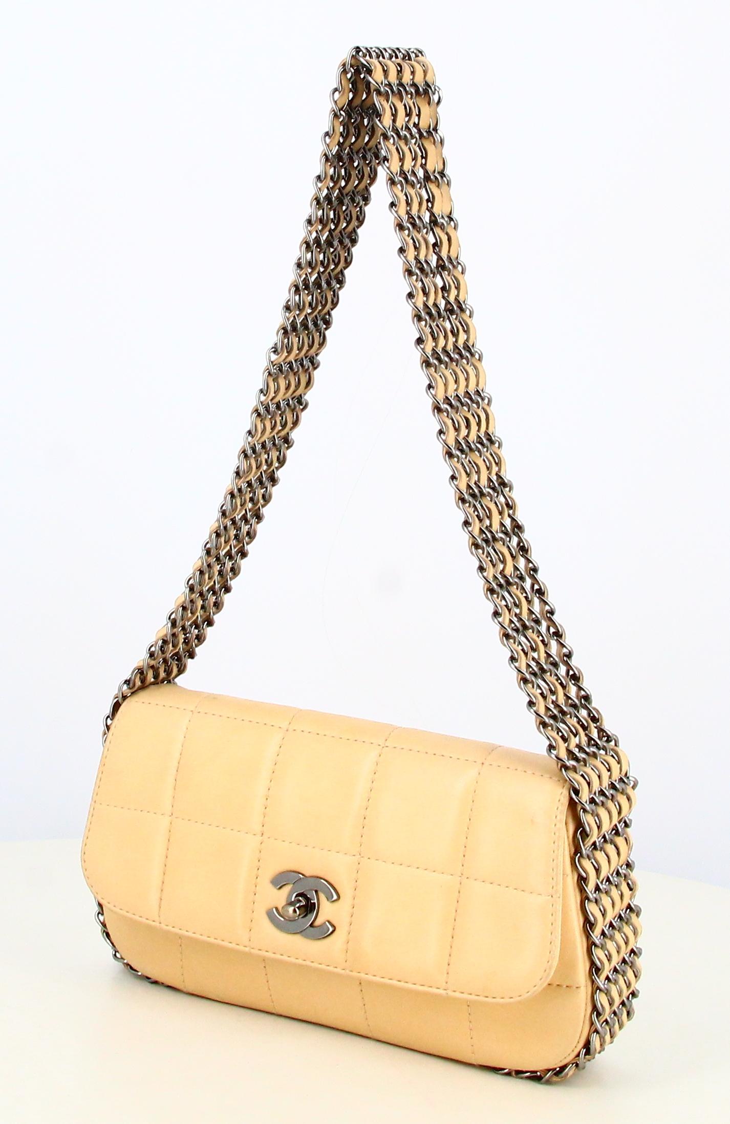 2003 Chanel Multichain Square Quilt Single Flap Handbag In Good Condition In PARIS, FR