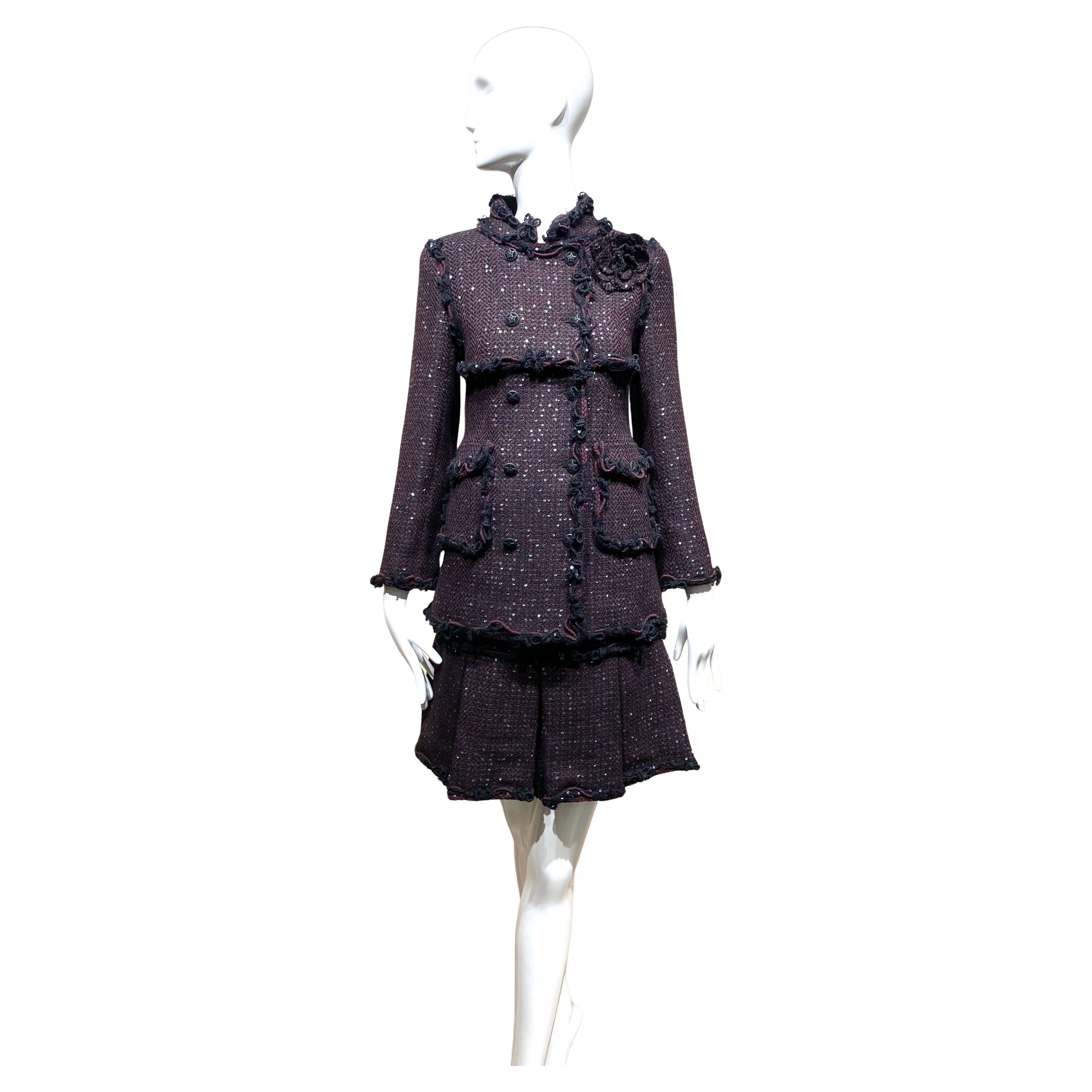 2003 CHANEL Wool Jacket and Pleated Skirt suit For Sale