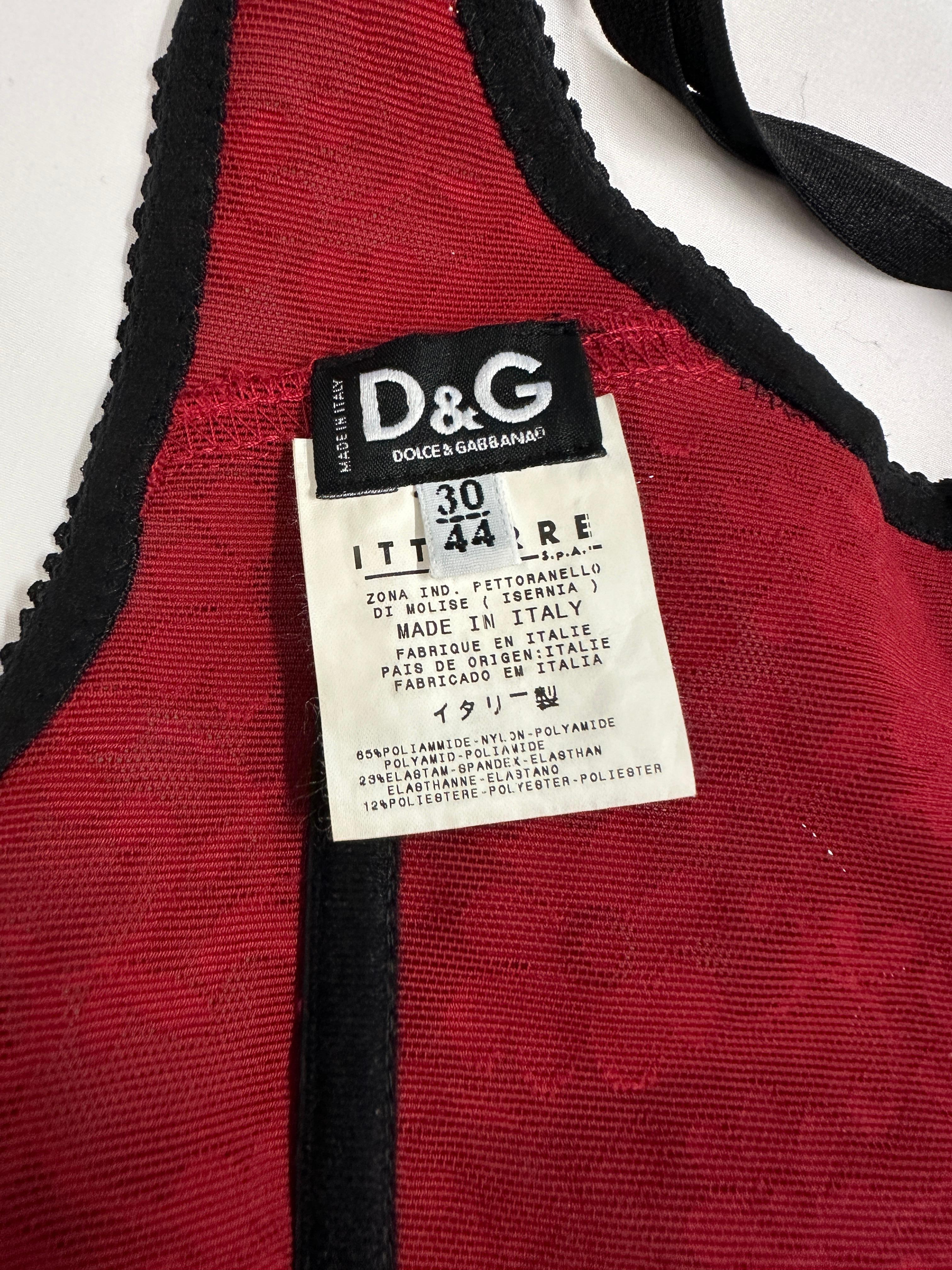 2003 D&G by Dolce & Gabbana red lace sexy bustier corset top For Sale 1