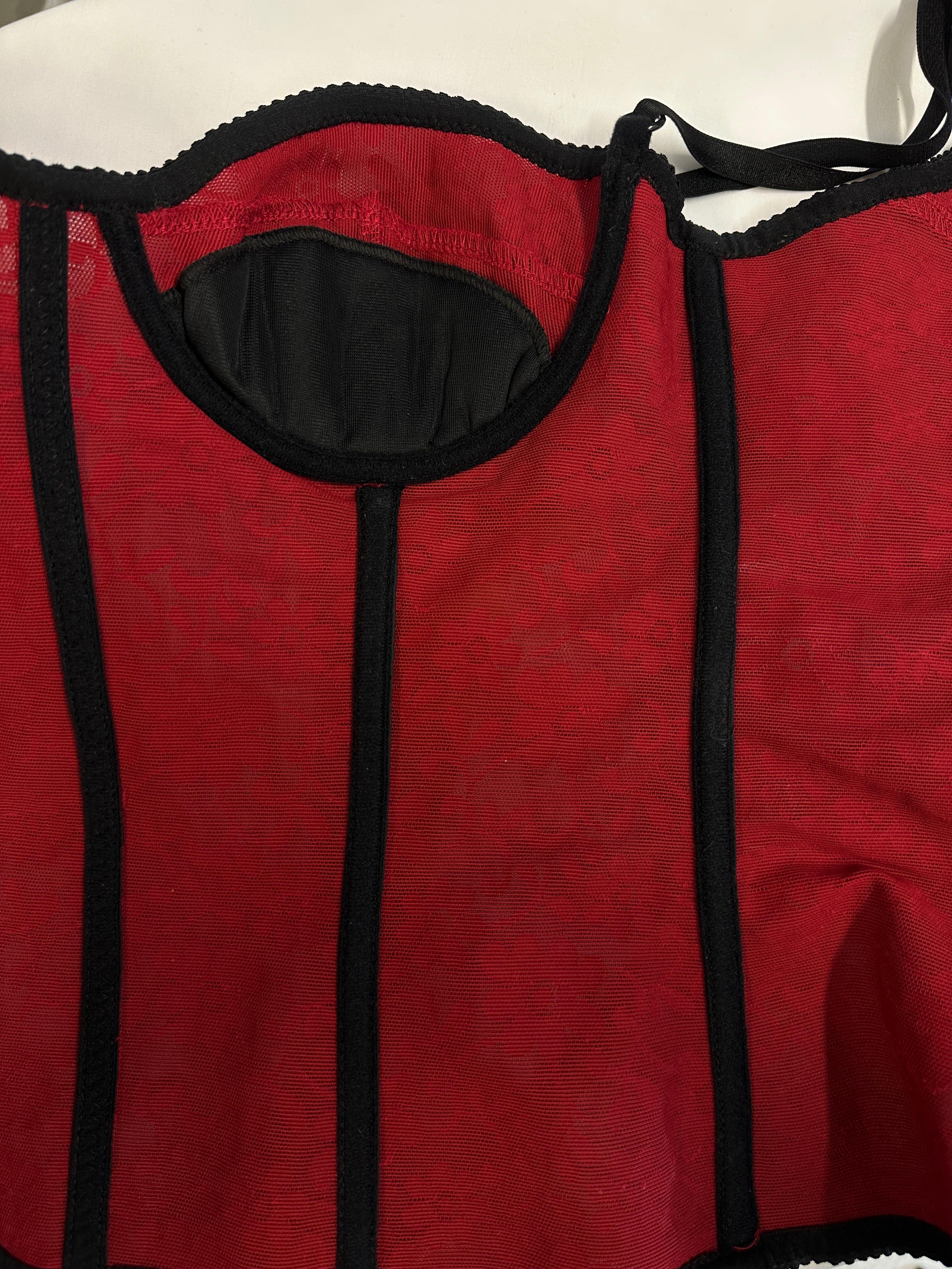 2003 D&G by Dolce & Gabbana red lace sexy bustier corset top For Sale 3