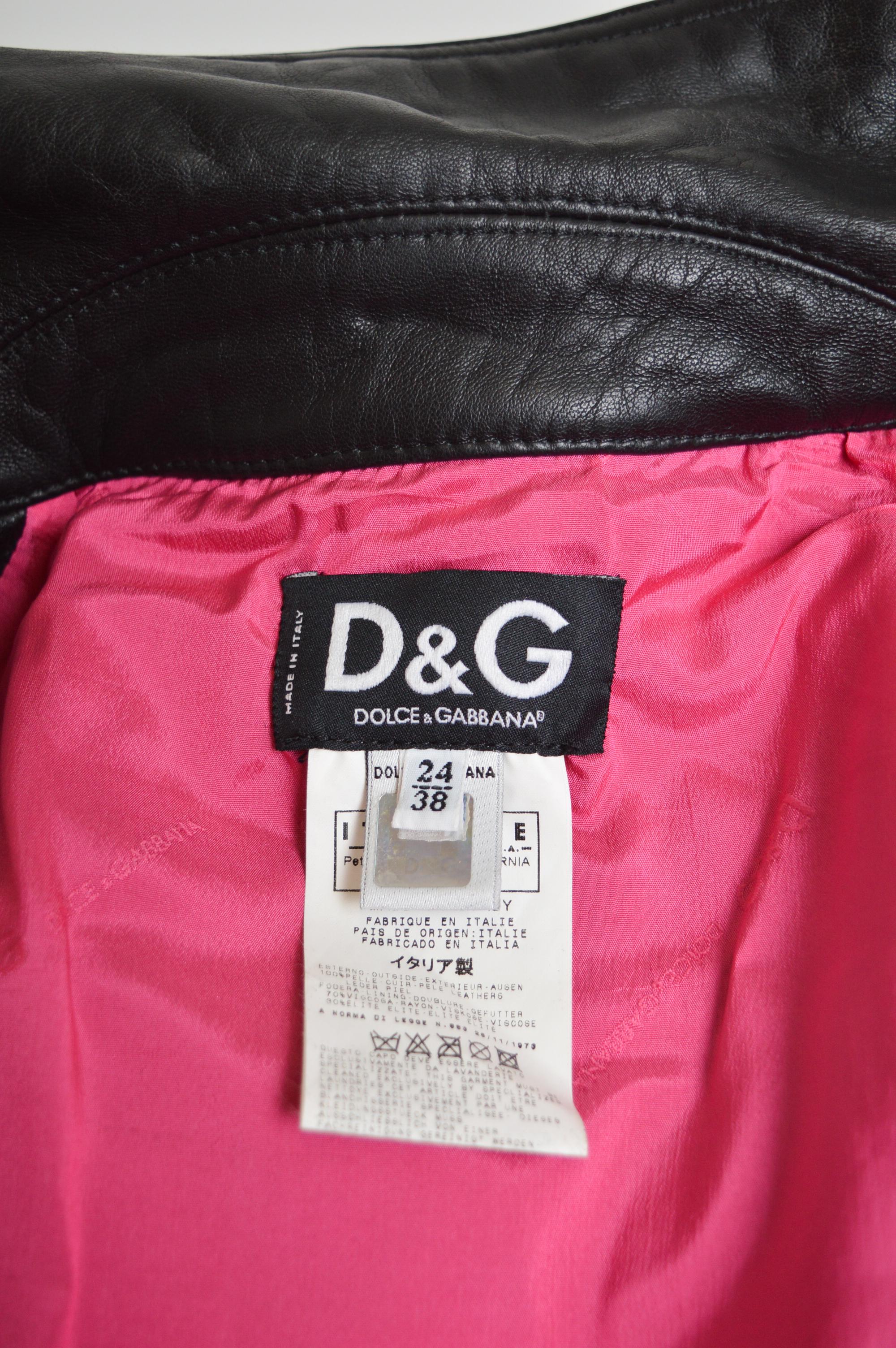 2003 Dolce & Gabbana Gilet da motociclista in pelle nera dipinta - Giacca in vendita 13
