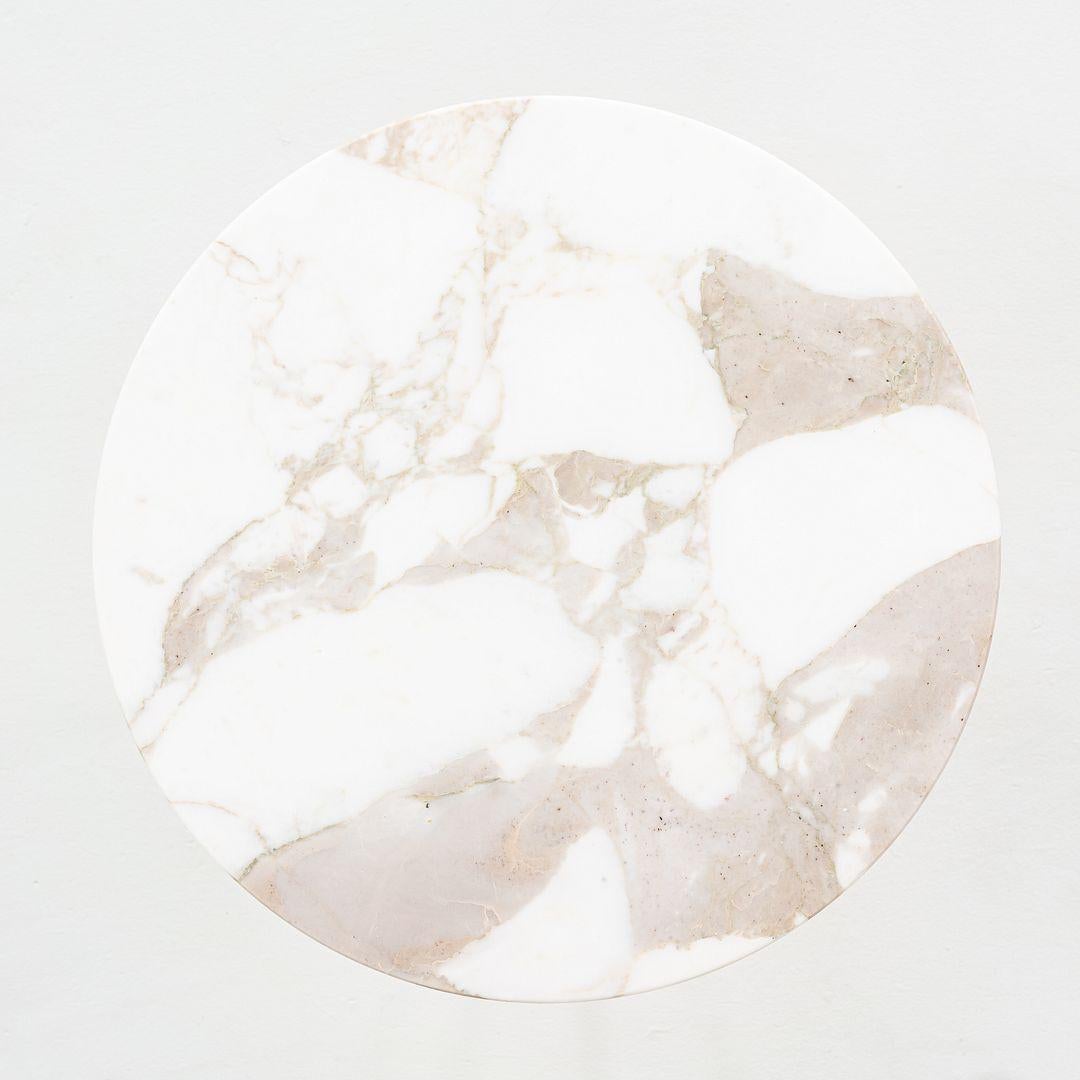 2003 Eero Saarinen for Knoll Tulip Side Table in Calacatta Gold Marble 20