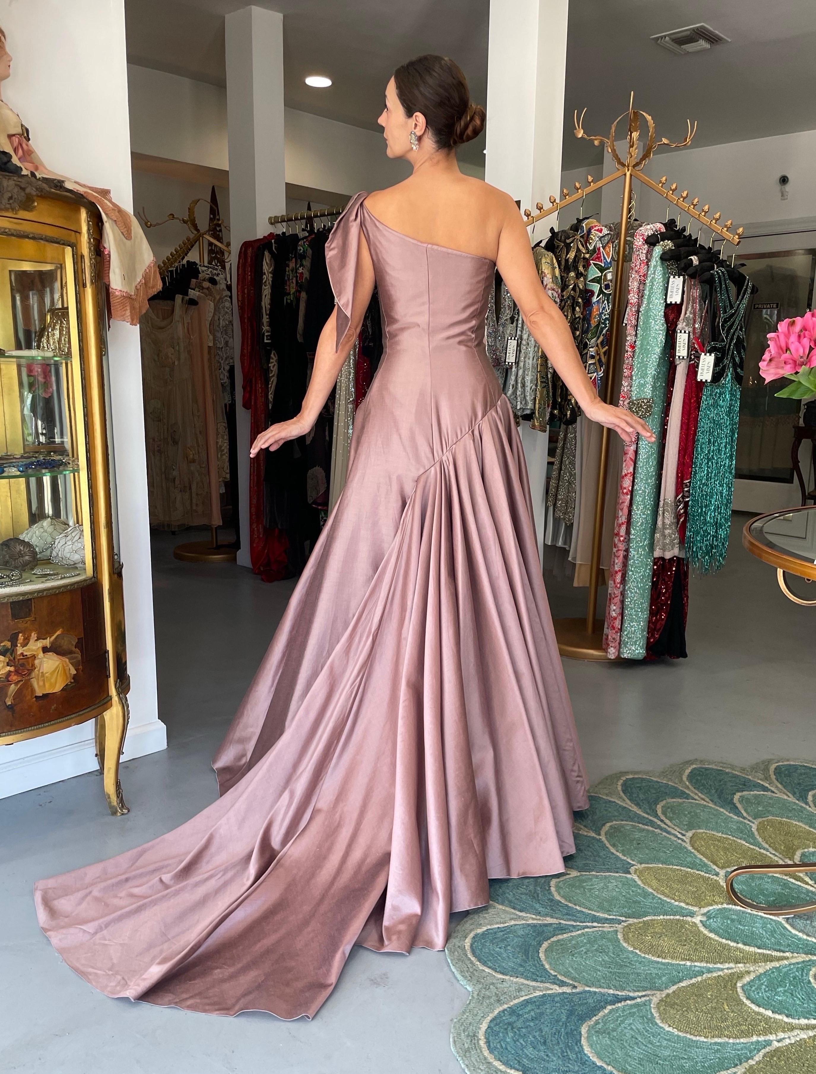 Women's 2003 Givenchy Mauve Pink Silk Asymmetric One-Shoulder Full Skirt Trained Gown