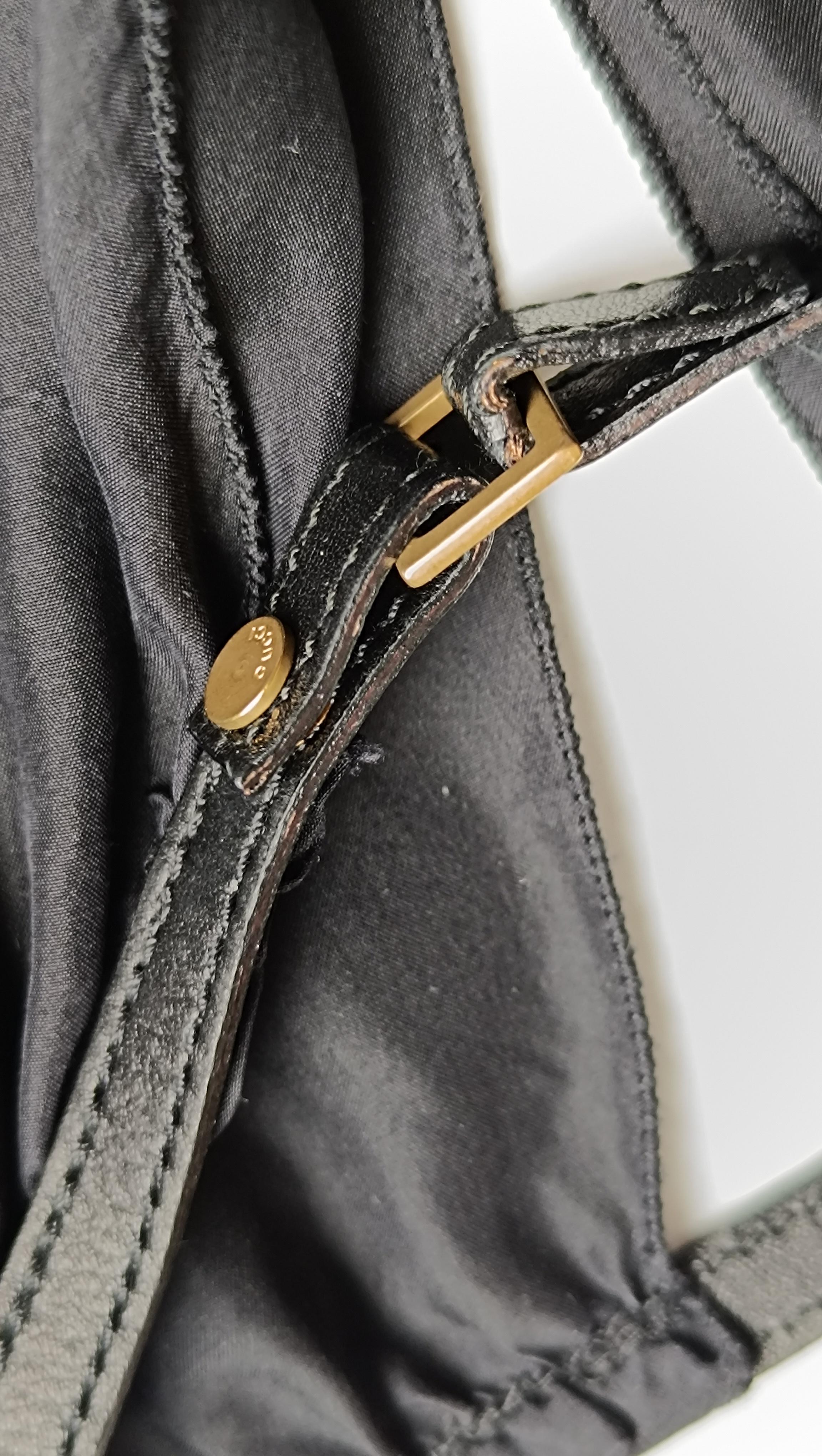 2003 Gucci by Tom Ford Black Silk Shirt / Blouse With a neck strap in vendita 5