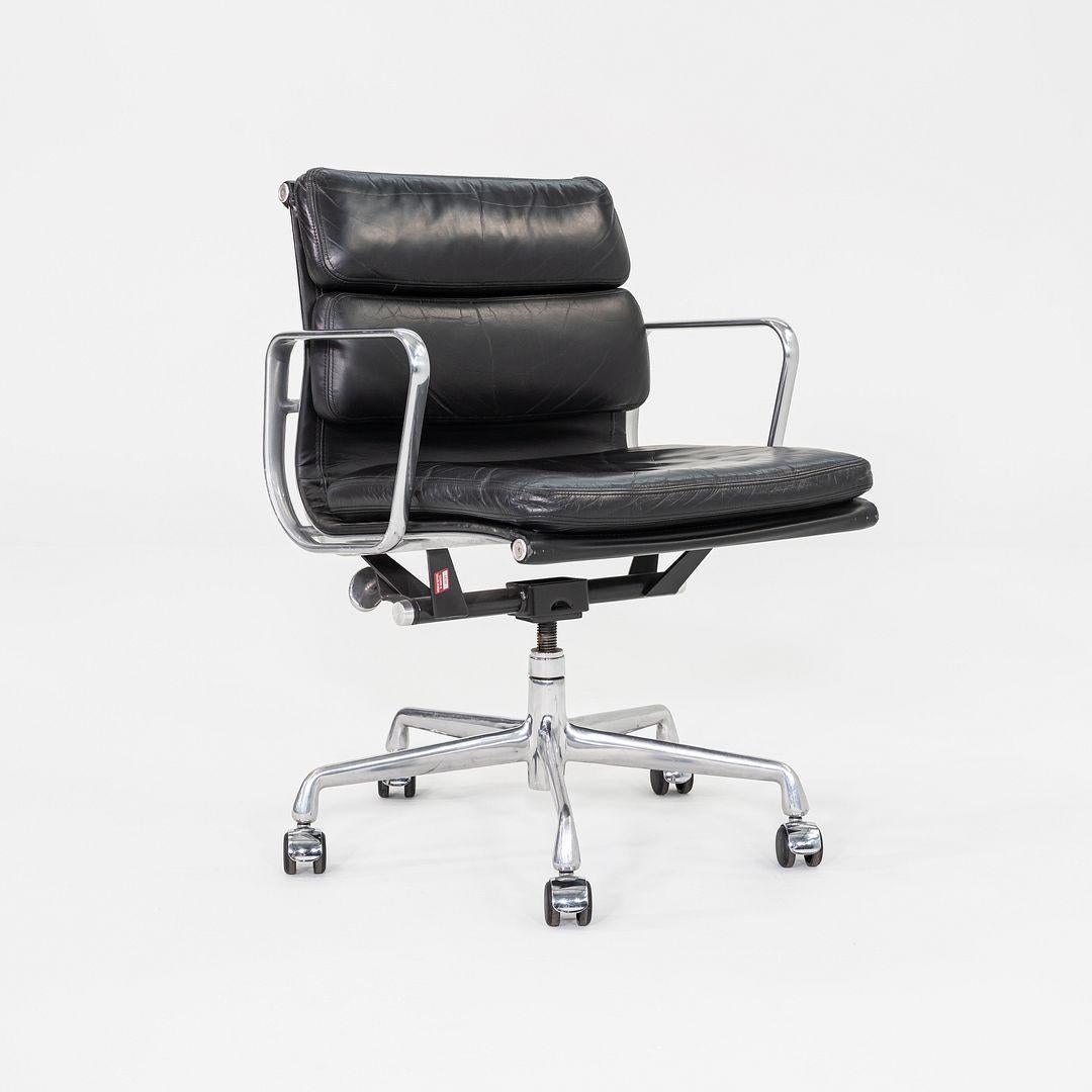 2003 Herman Miller Eames Soft Pad Management Desk Chair in Black Leather For Sale 1