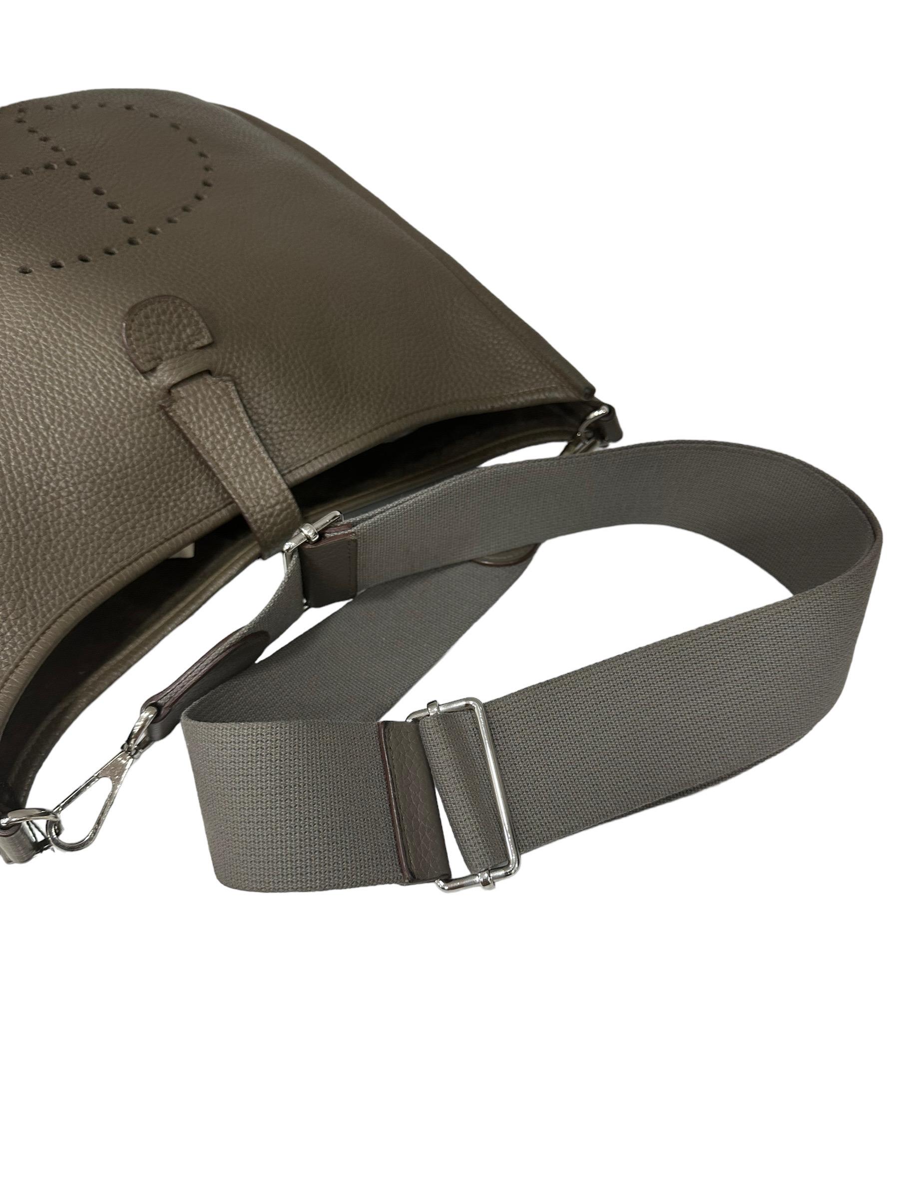 2003 Hermès Evelyne GM Ecorce Clemence Leather Shoulder Bag 7