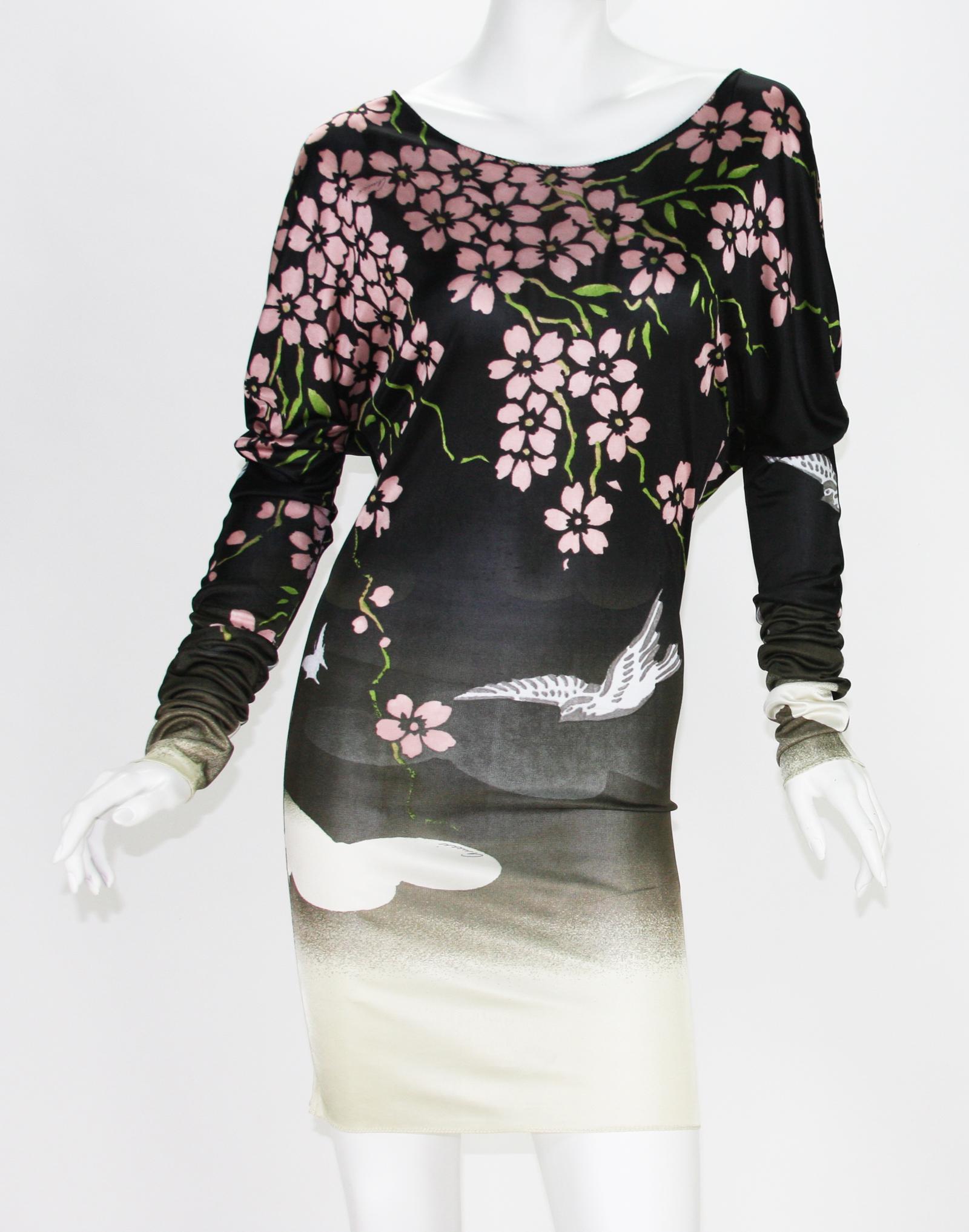 2003 L'iconico Tom Ford for Gucci Japanese Cherry Blossoms Mini Dress XS In condizioni ottime in vendita a Montgomery, TX