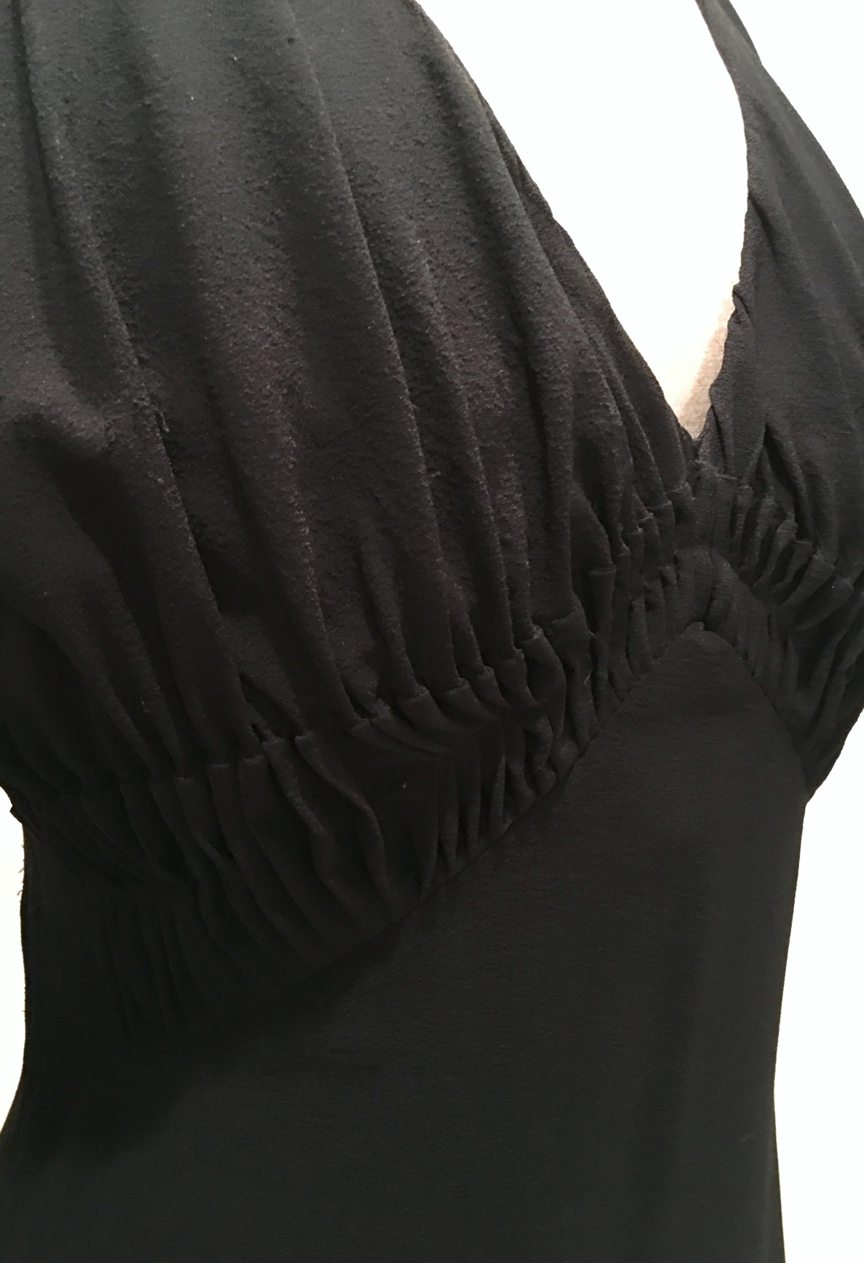 2003 Italienisches langärmeliges, tief ausgeschnittenes schwarzes Seidenkleid von Tom Ford für Gucci-42 im Angebot 6