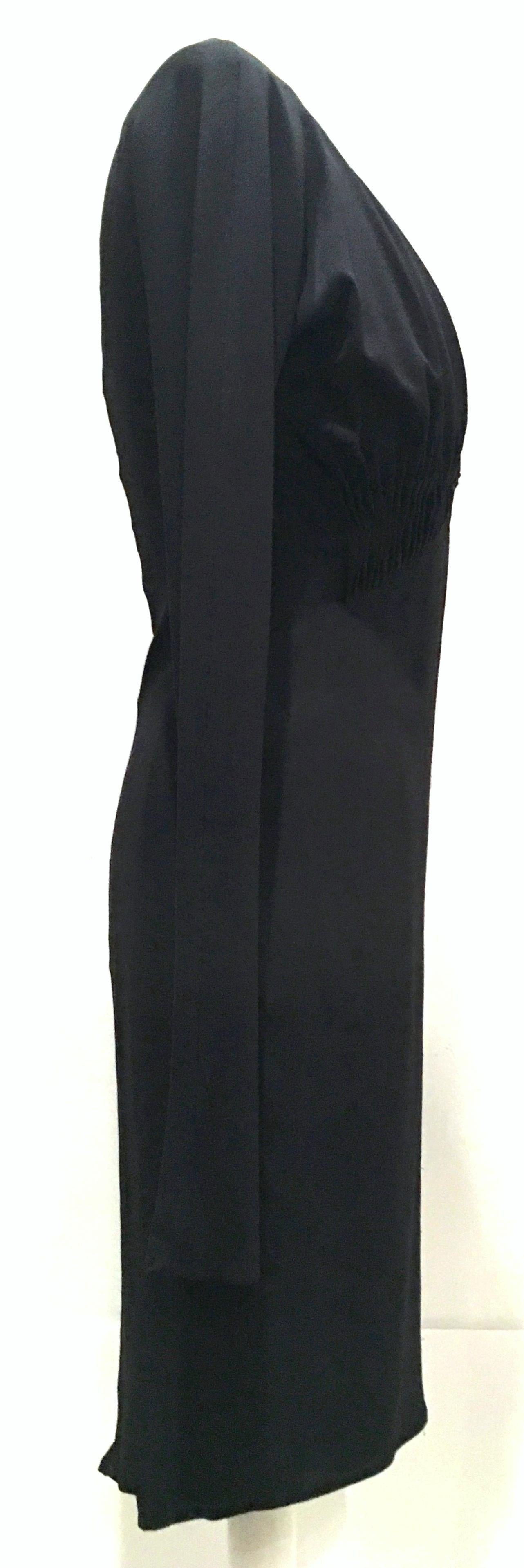 2003 Italian Silk Long Sleeve Deep Plunge Black Dress By Tom Ford For Gucci-42 For Sale 2
