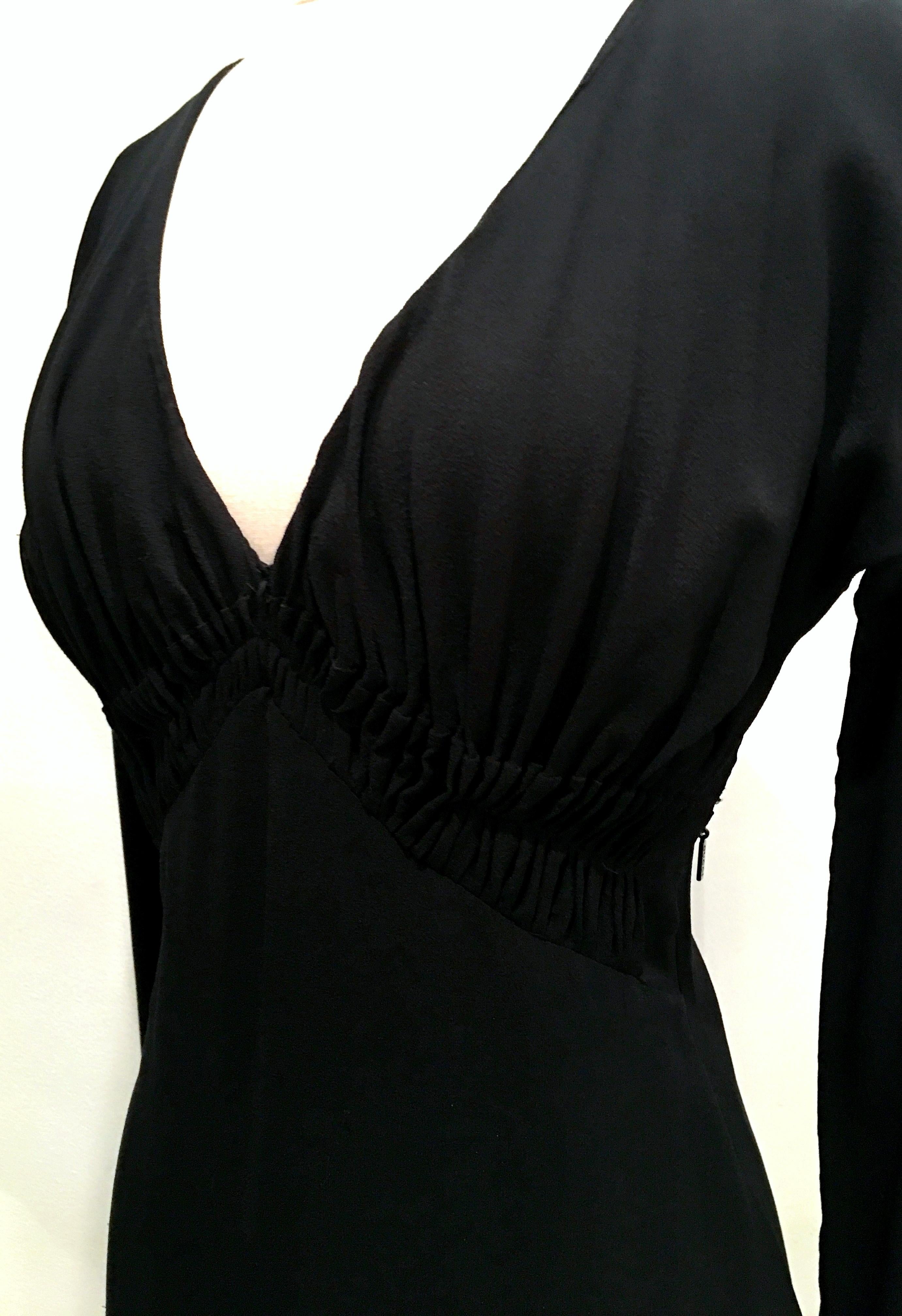 2003 Italian Silk Long Sleeve Deep Plunge Black Dress By Tom Ford For Gucci-42 For Sale 4