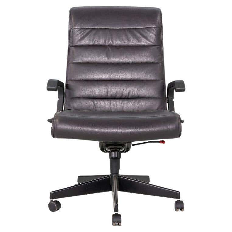 Contemporary Modern Richard Sapper for Knoll Sapper Management ...