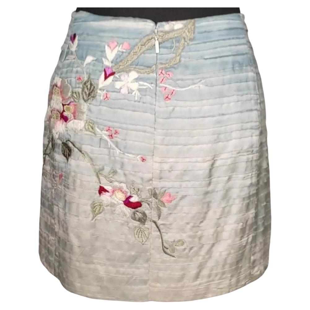 2003 Rare Tom Ford for Gucci Embroidered Silk Skirt
Size IT - 38
Made in Italy
Excellent condition