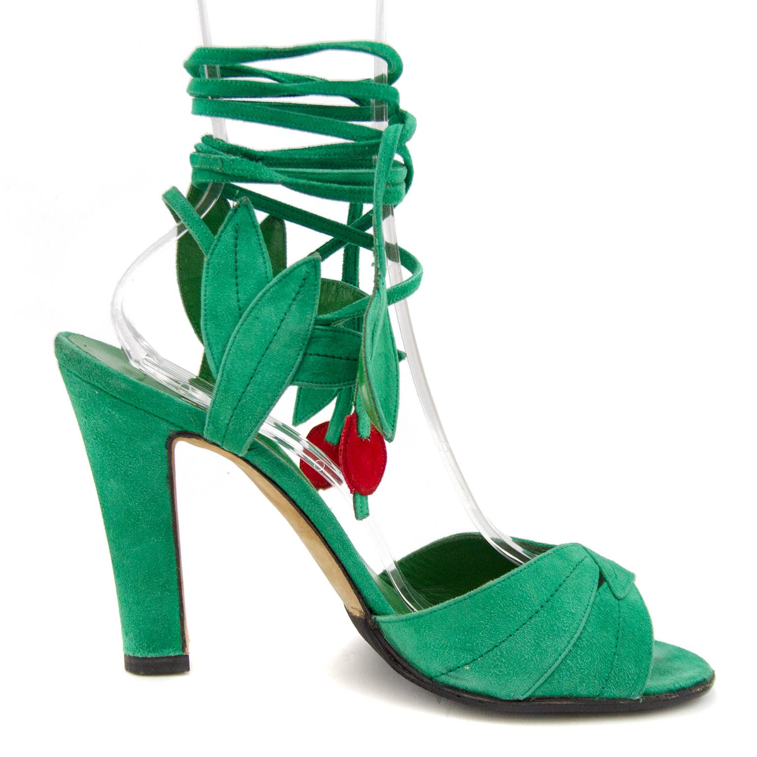  A truly whimsical shoe, this green suede sandal was originally created for Ossie Clark’s catwalk show by Manolo Blahnik in 1971. This was shortly before Blahnik opened his first boutique in London in 1973. The shoe was re-made for the Victoria &