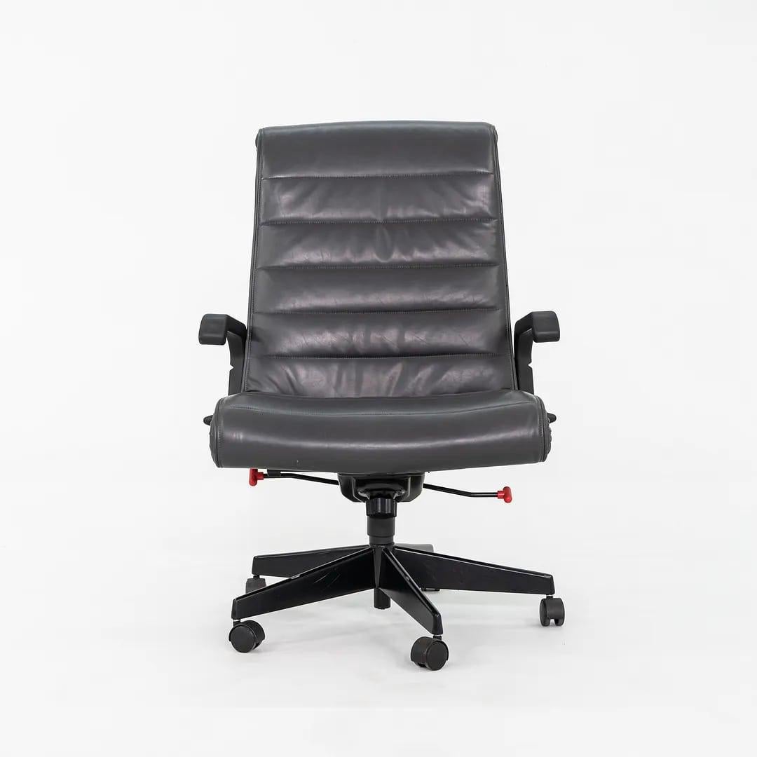 2003 Richard Sapper per Knoll Sedia da scrivania executive in pelle grigia 2x Disponibile in vendita 5