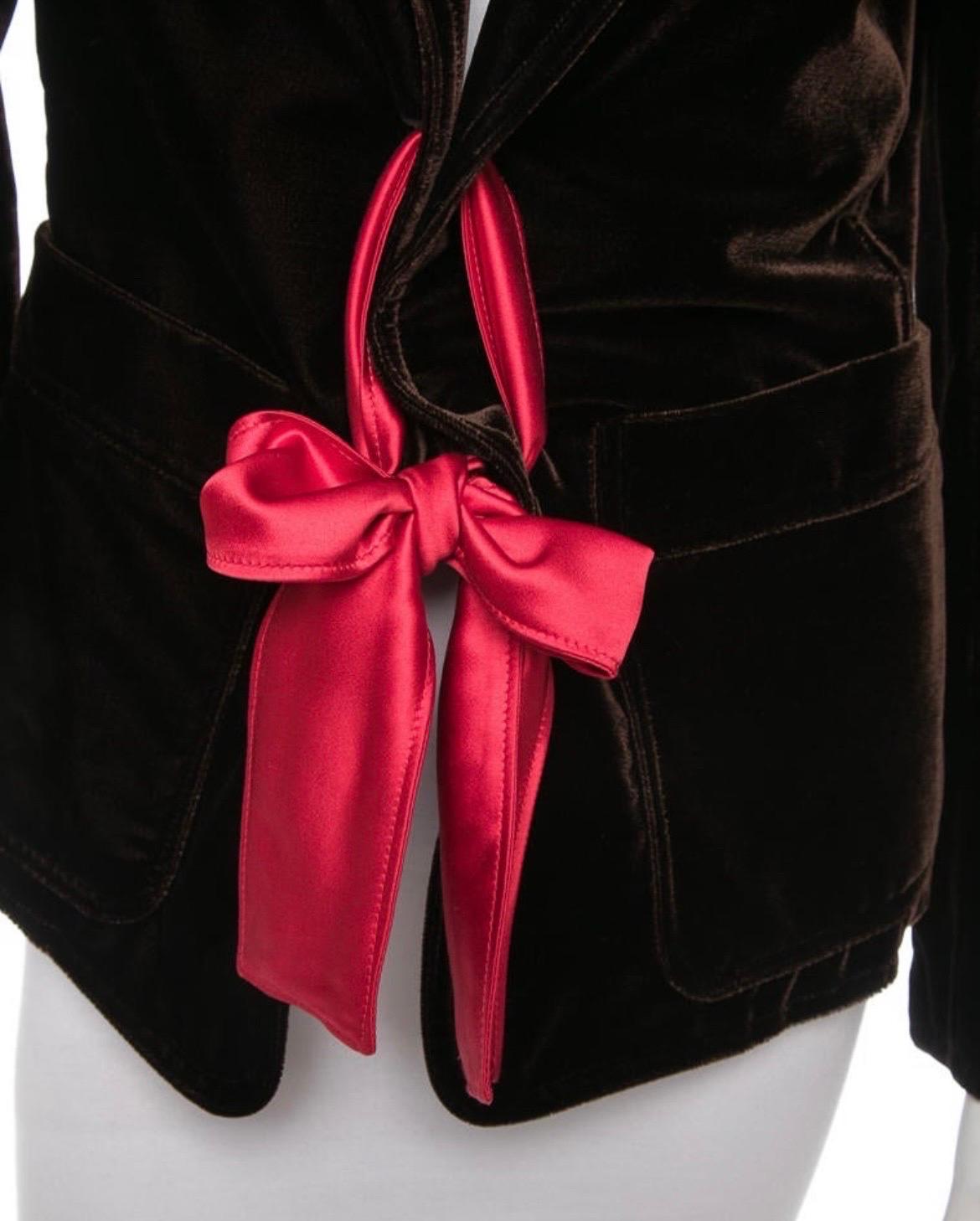 Women's 2003 Tom Ford for Yves Saint Laurent Chocolate Brown Velvet w/ Red Bow Blazer For Sale