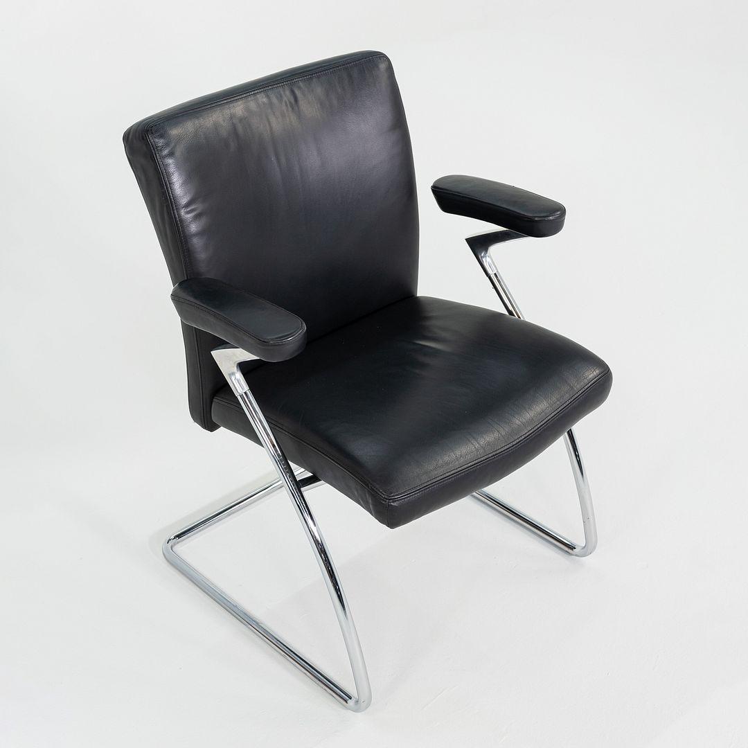 Legno 2003 Poltrone da pranzo della collezione Art di Walter Knoll in pelle nera 4x Disponibile in vendita