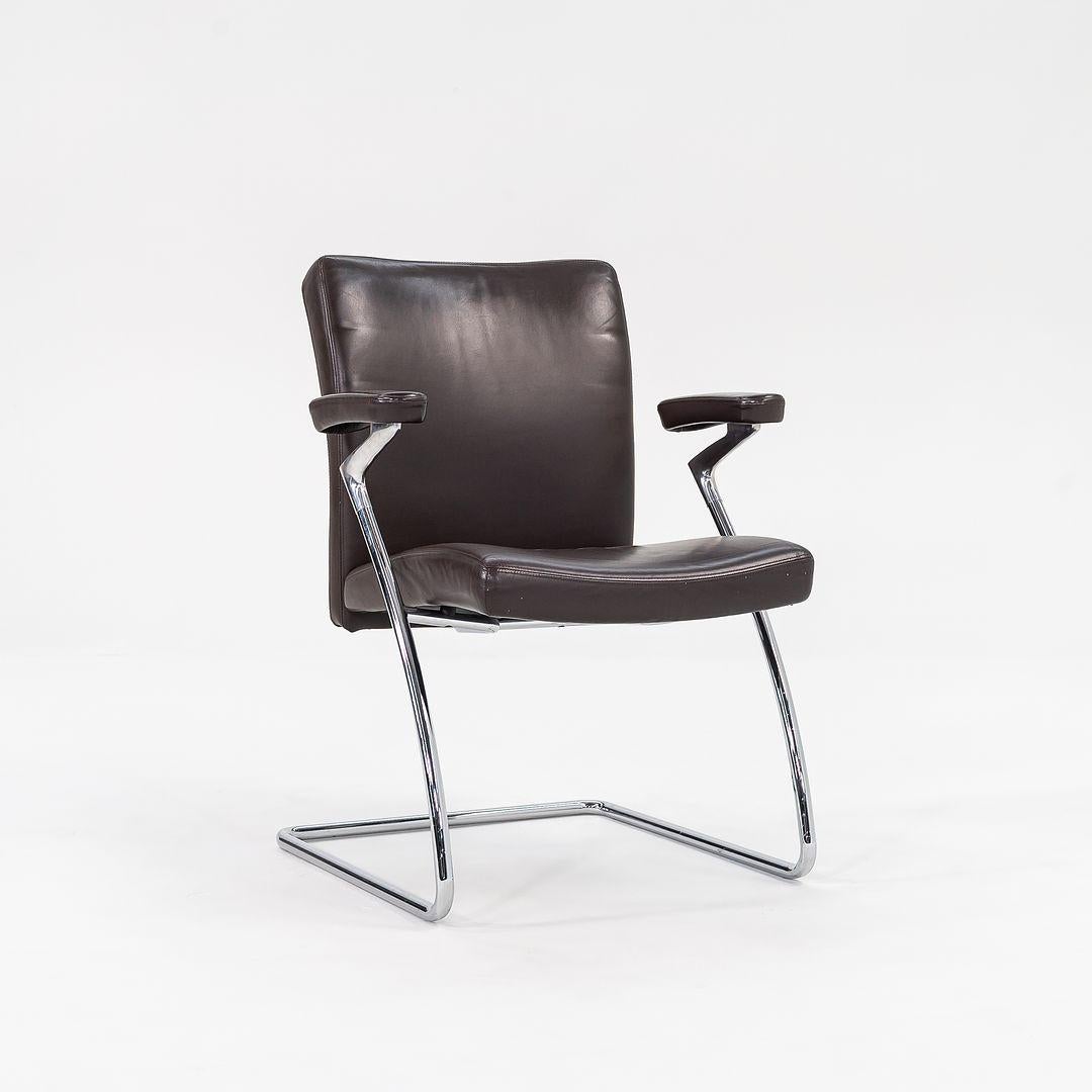 Moderne 2003 Chaises à accoudoirs en acier et cuir Brown de la collection The Collective de Walter Knoll en vente