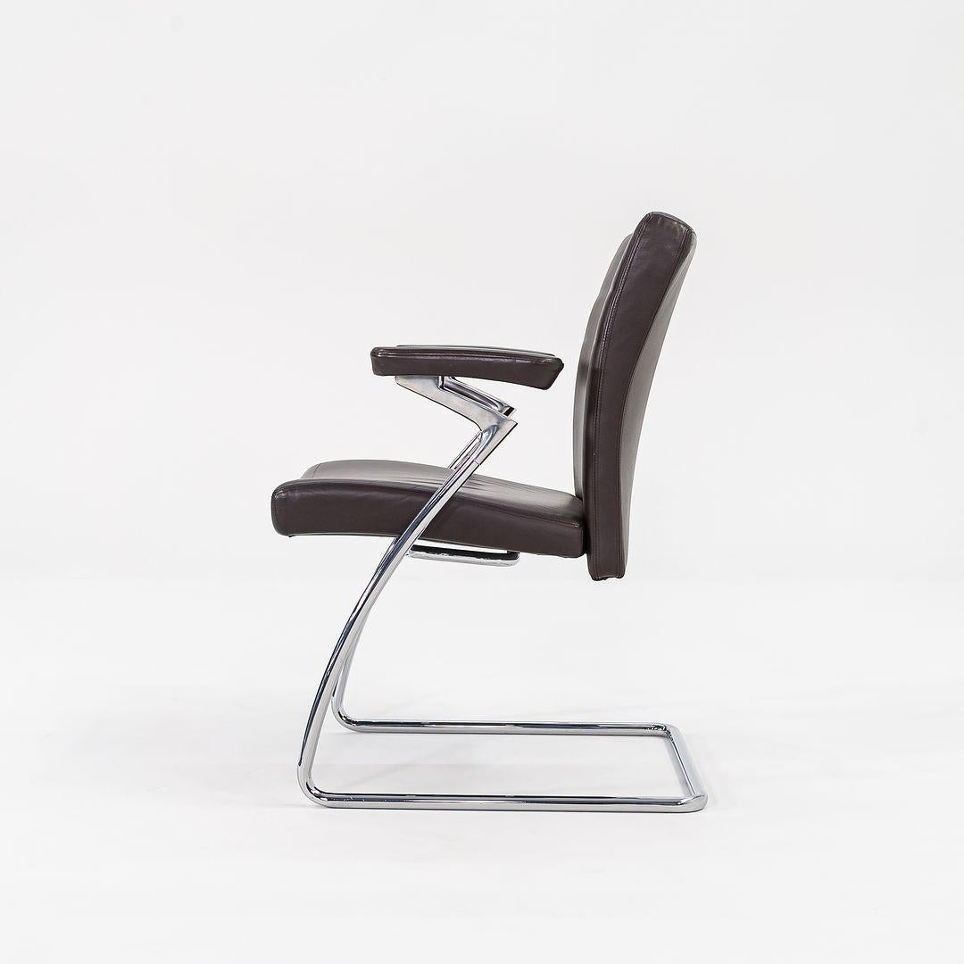 2003 Chaises à accoudoirs en acier et cuir Brown de la collection The Collective de Walter Knoll Bon état - En vente à Philadelphia, PA