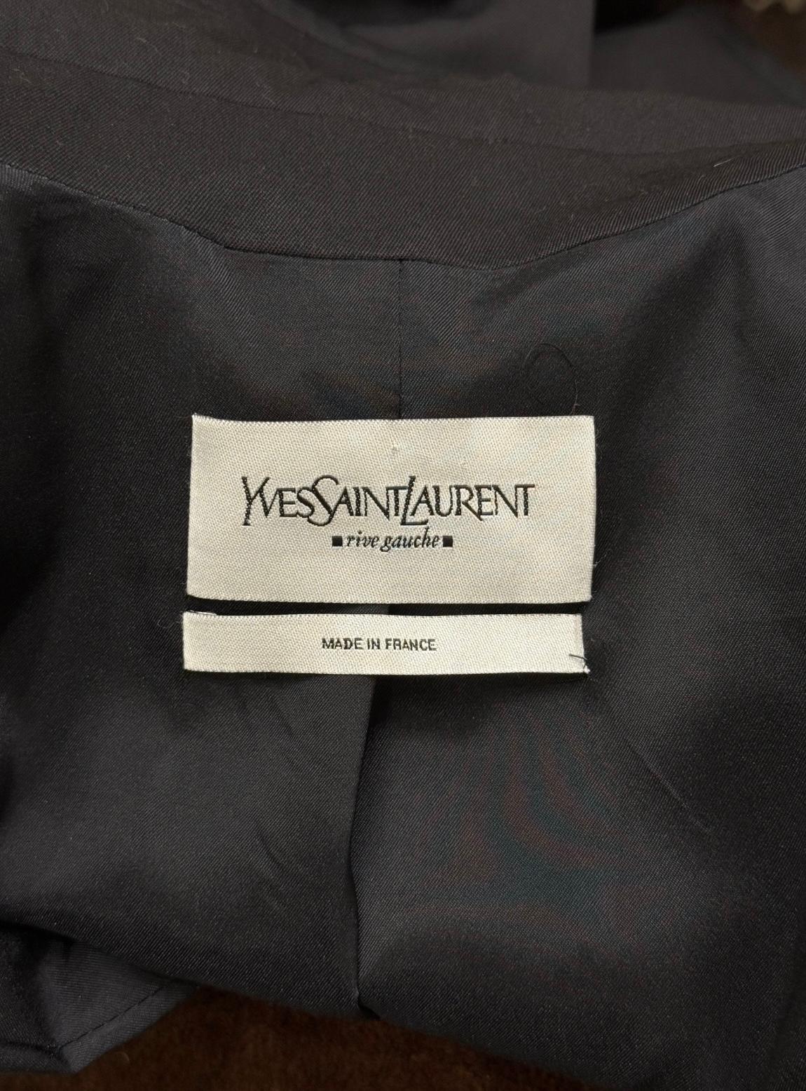 2003 Yves Saint Laurent by Tom Ford runway ruffle jacket (veste à volants) en vente 5