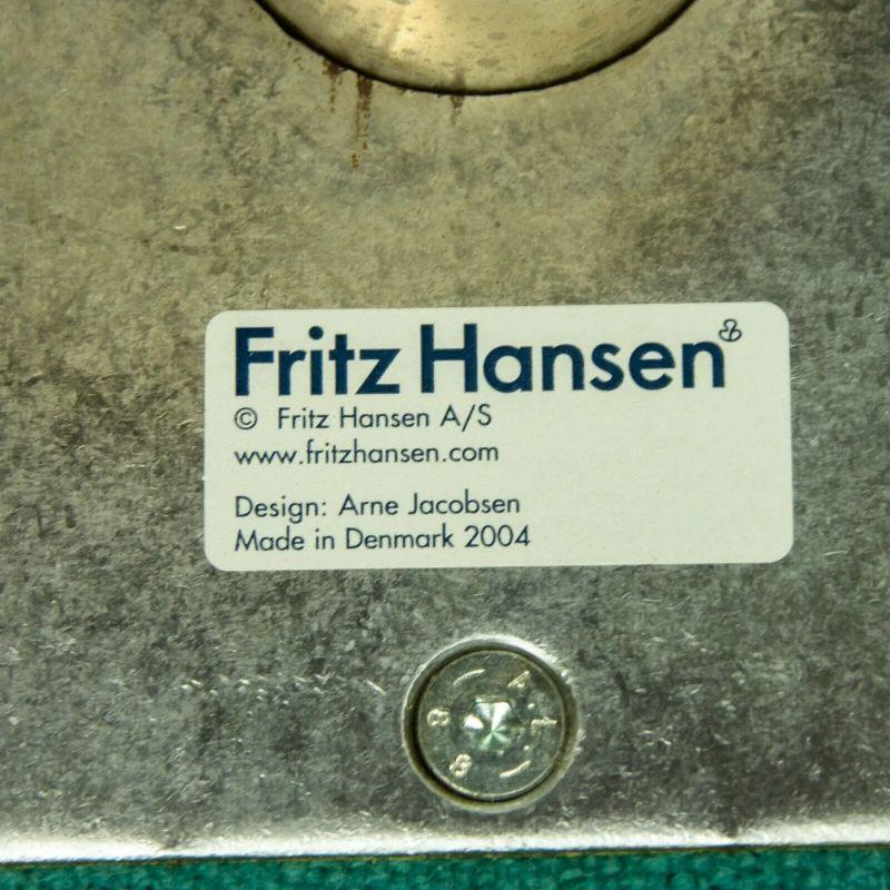 2004 Arne Jacobsen Swan Stühle von Fritz Hansen in Hopsack-Stoff in Türkis im Angebot 4