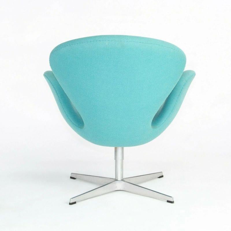 Contemporary 2004 Arne Jacobsen Swan Chairs by Fritz Hansen in Turquoise Hopsack Fabric For Sale
