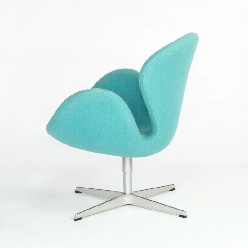 2004 Arne Jacobsen Swan Chairs by Fritz Hansen in Turquoise Hopsack Fabric For Sale 1