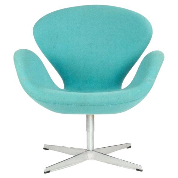 2004 Arne Jacobsen Swan Chairs by Fritz Hansen in Turquoise Hopsack Fabric For Sale