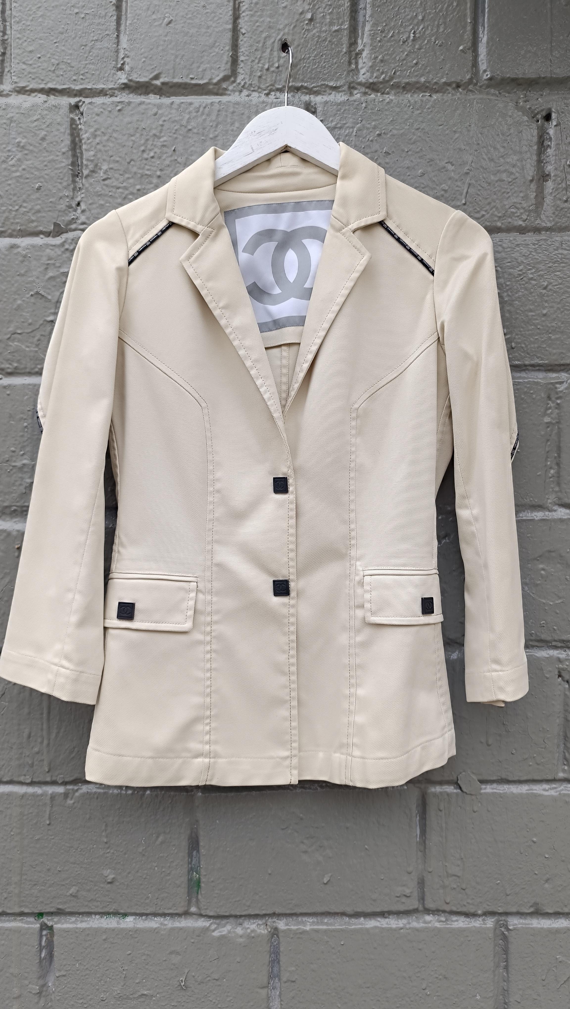 2004 CHANEL 04P Sports Line Nylon Jacket White Ivory P22996V13528 For Sale 4