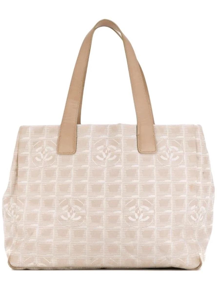 2004 Chanel Pink Logo Lurex Canvas Tote Bag For Sale 1