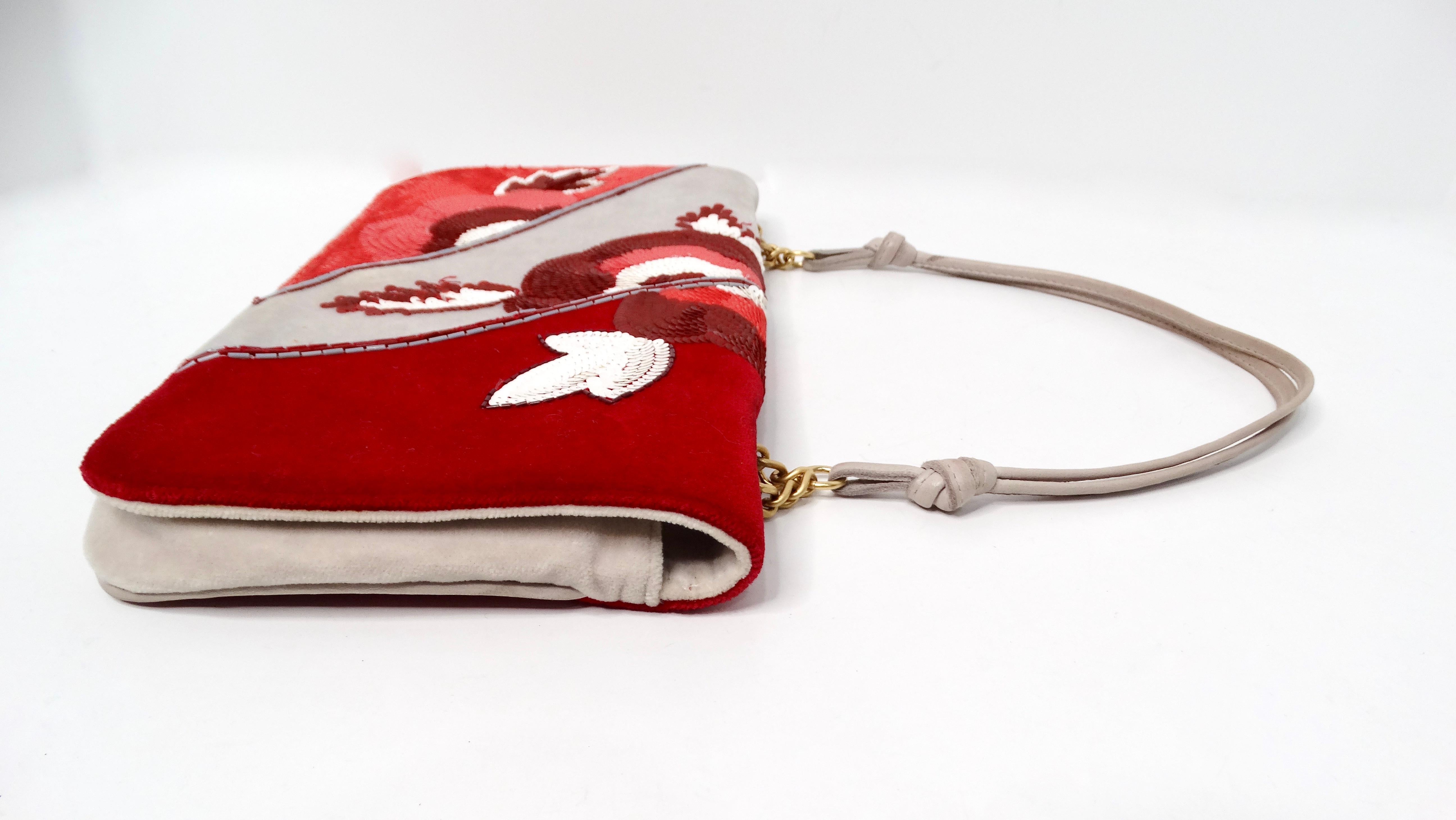 2004 Pochette en velours et paillettes à motif floral de Chanel en vente 1