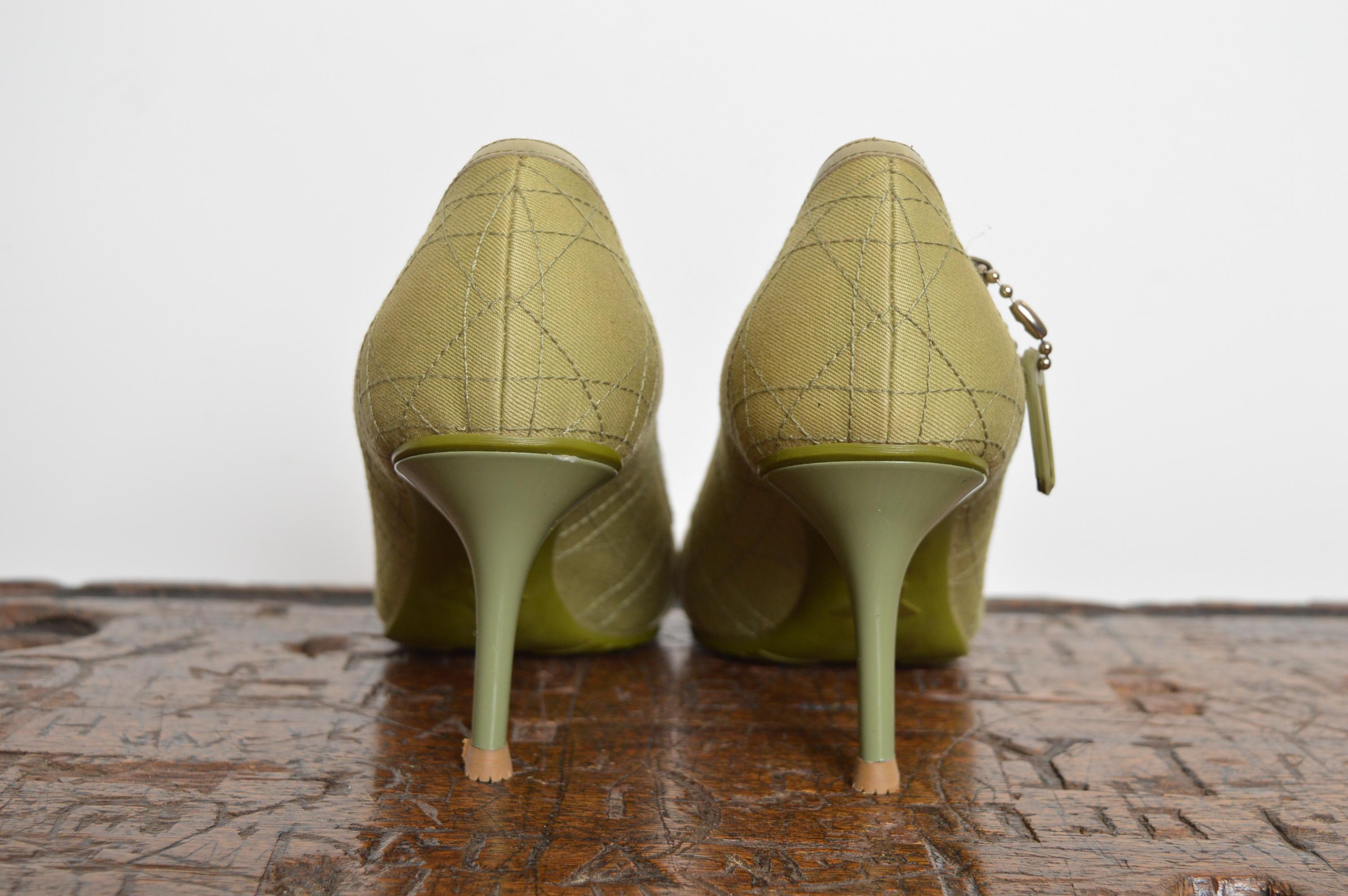 2004 Christian Dior John Galliano Green Rasta Cannage Court Shoes Pointed Heels For Sale 7