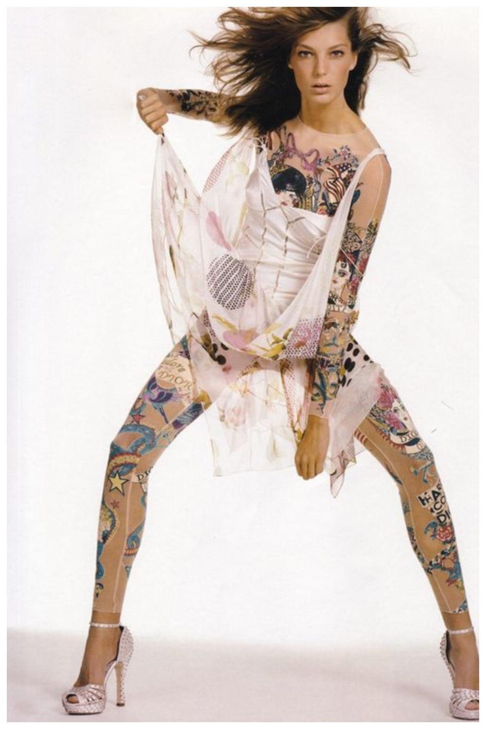 2004 Dior Tattoo Logo Corsetto Corsetto top collezione Gitane in vendita 7