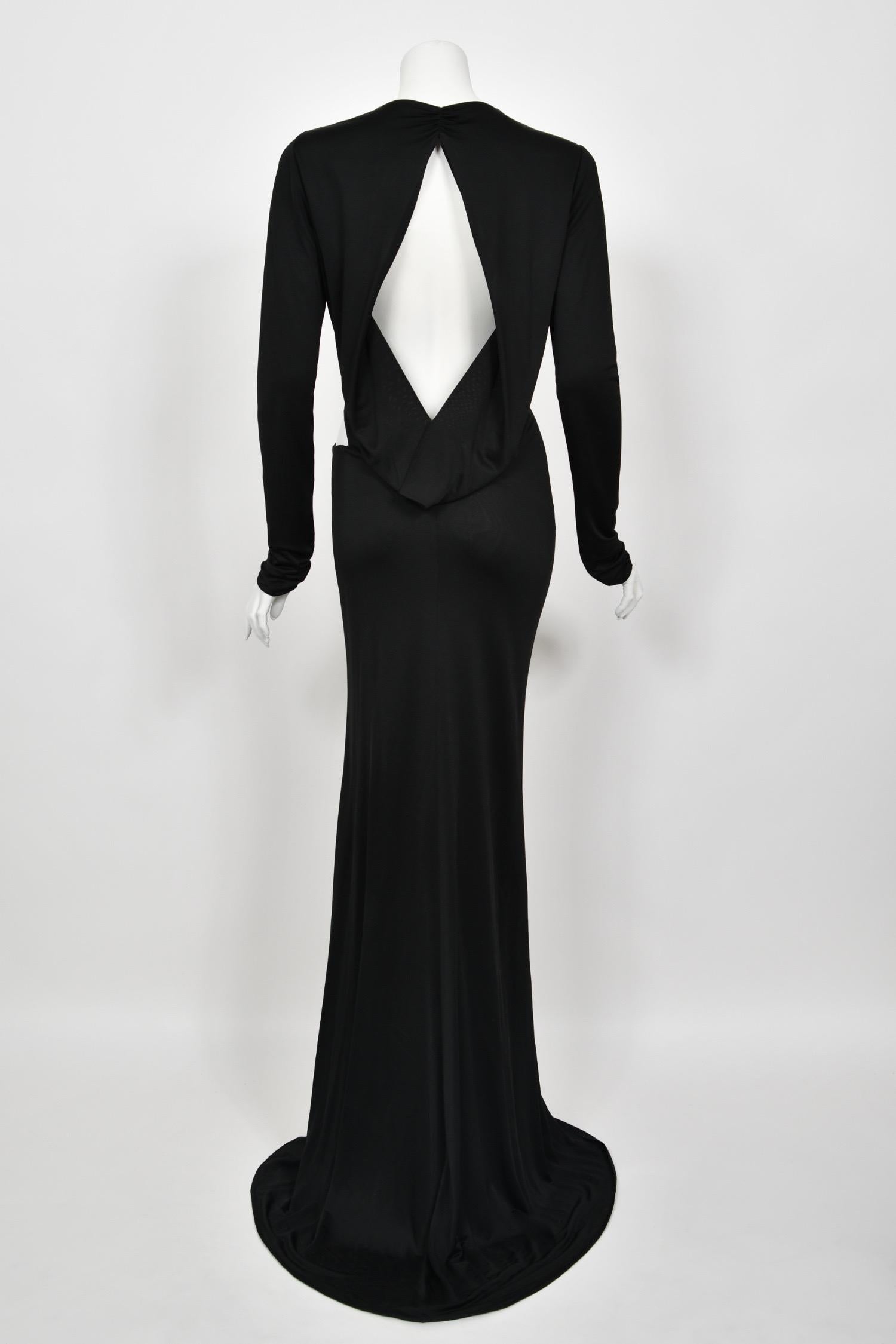 2004 Gucci by Tom Ford Black Silk Jersey Plunge Long Sleeve Cut-Out Finale Gown 10