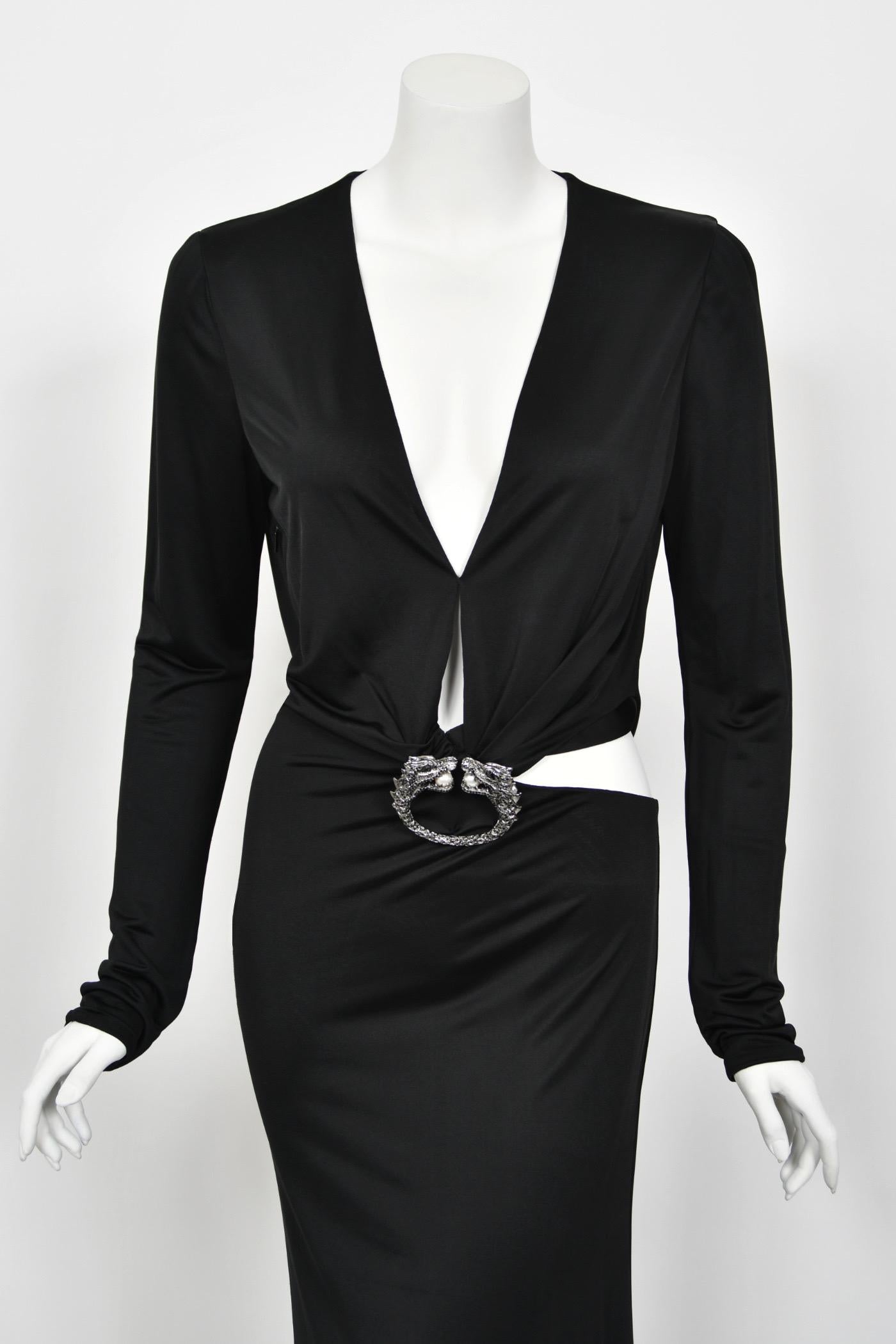 2004 Gucci by Tom Ford Black Silk Jersey Plunge Long Sleeve Cut-Out Finale Gown 4