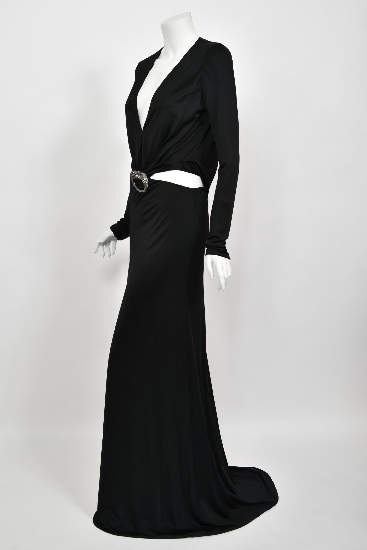 2004 Gucci by Tom Ford Black Silk Jersey Plunge Long Sleeve Cut-Out Finale Gown 5