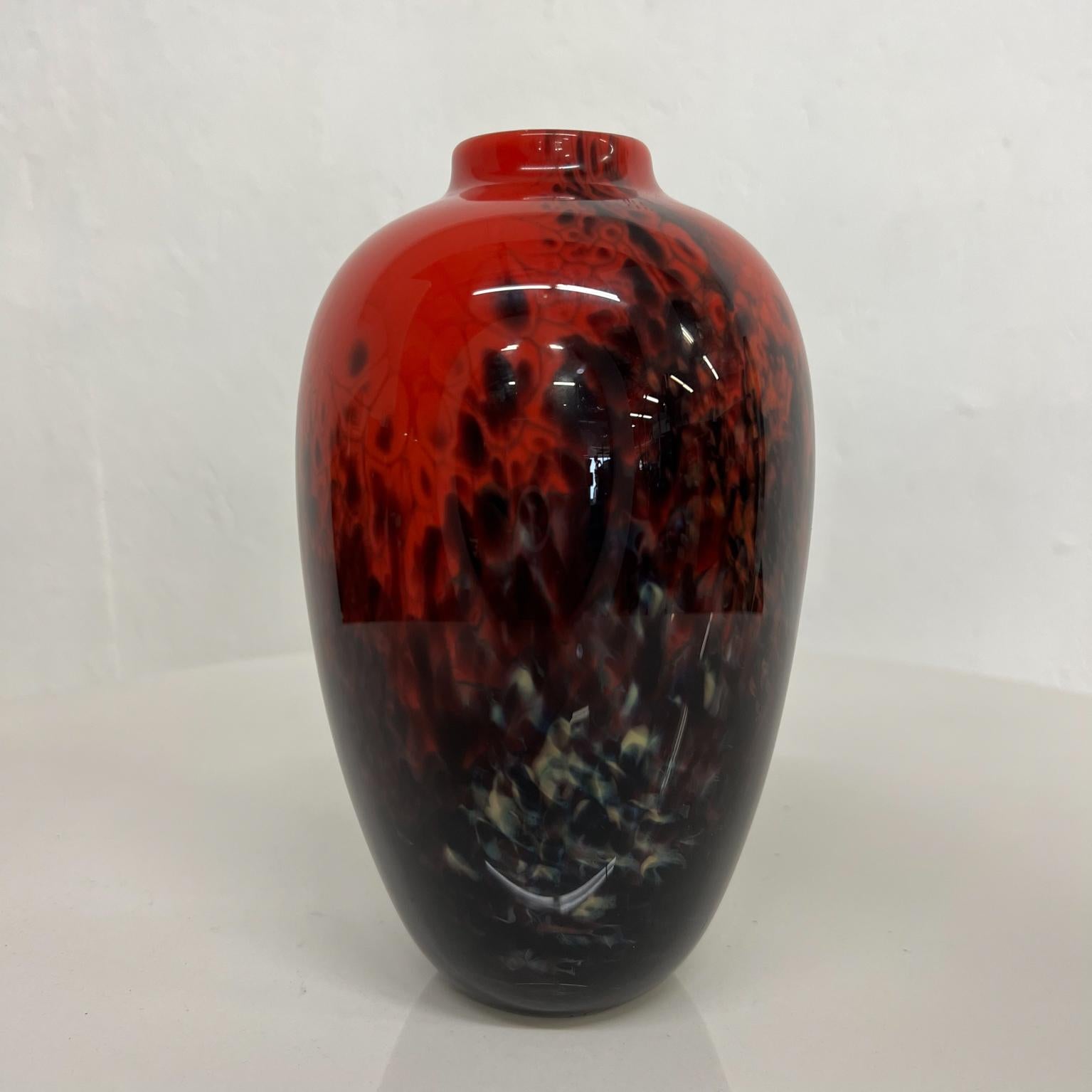 XXIe siècle et contemporain Vase d'art en verre d'Hawaï Big Island rouge et noir Hugh Jenkins + S. Ross, 2004 en vente