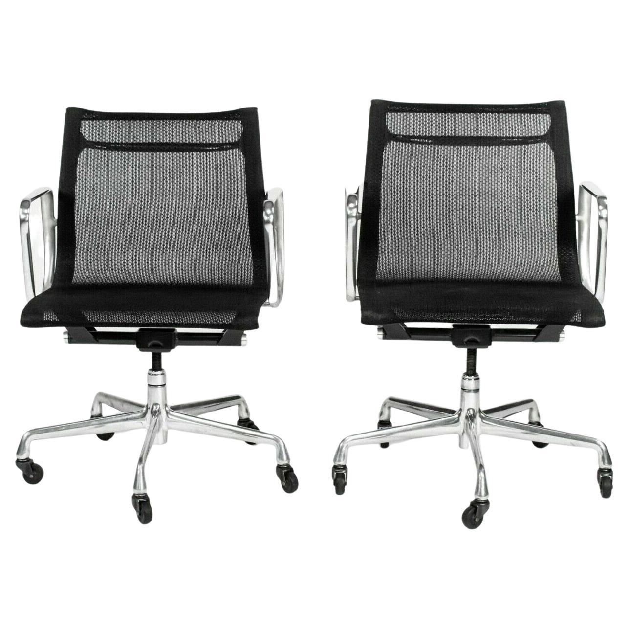 2004 Herman Miller Eames Aluminum Group Management Desk Chair Black Mesh Fabric