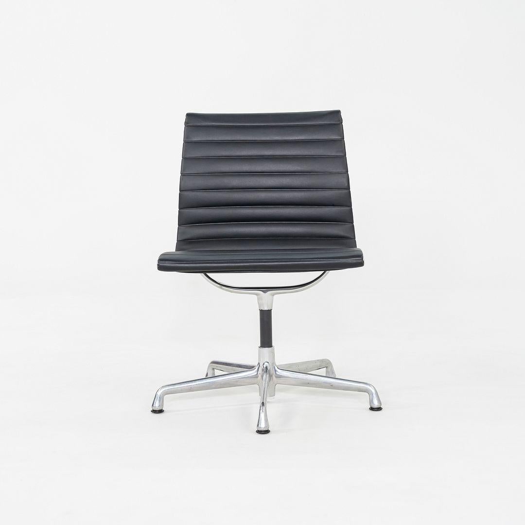 2004 Chaises d'appoint / de bureau en aluminium Aerman Miller avec piétements en bois de cerf en vente 1