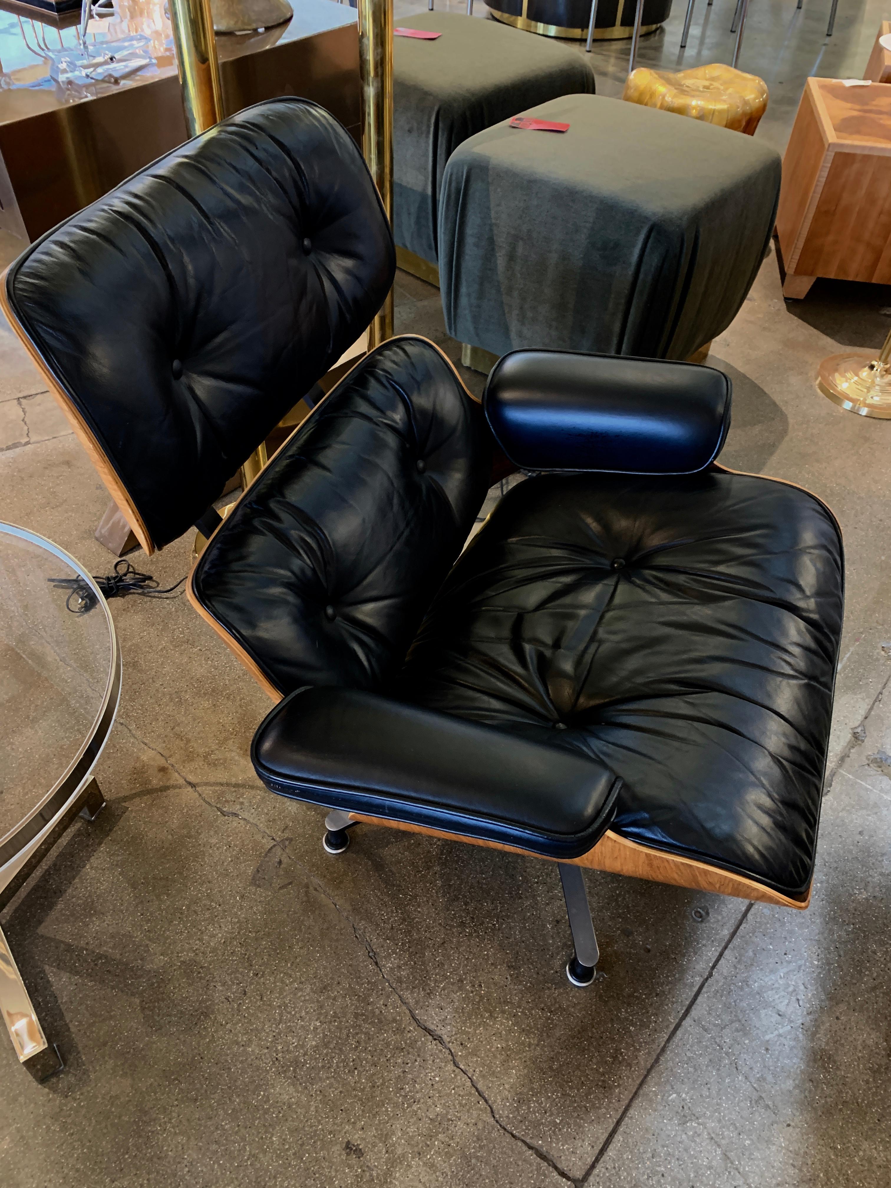 2004 Herman Miller Eames Lounge Chair and Ottoman 4